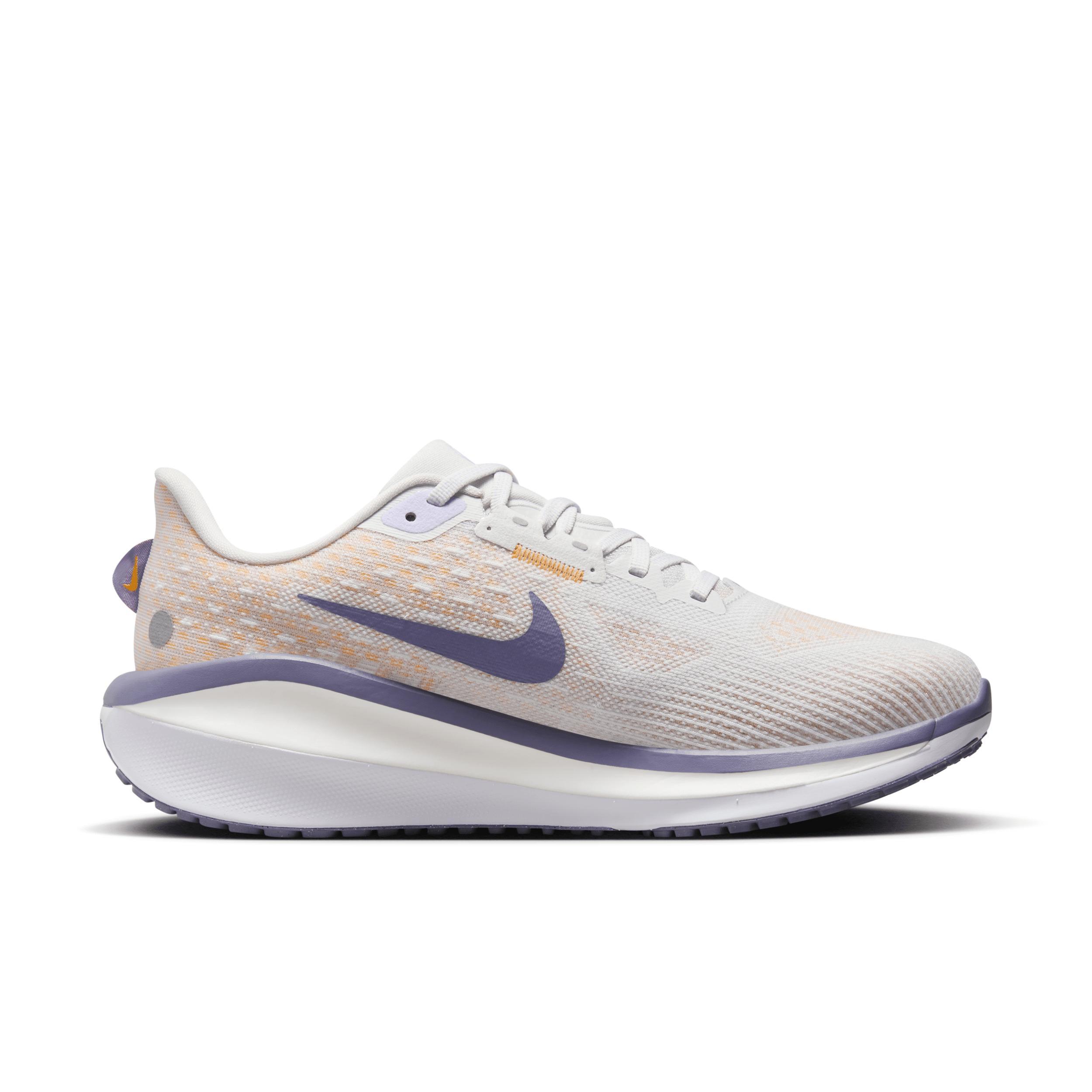 Nike Womens Vomero 17 Road Running Shoes Product Image