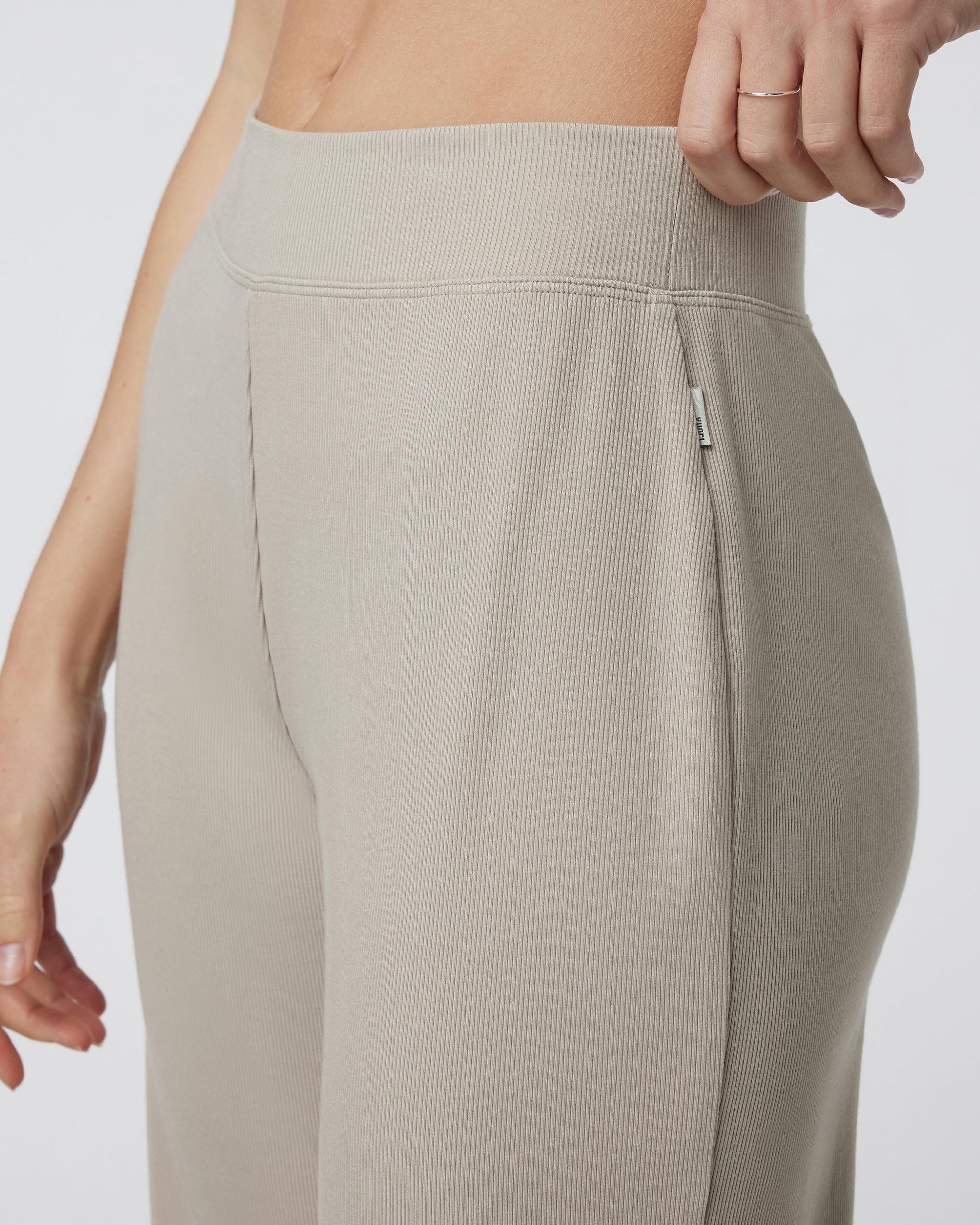 Pose Pant Product Image