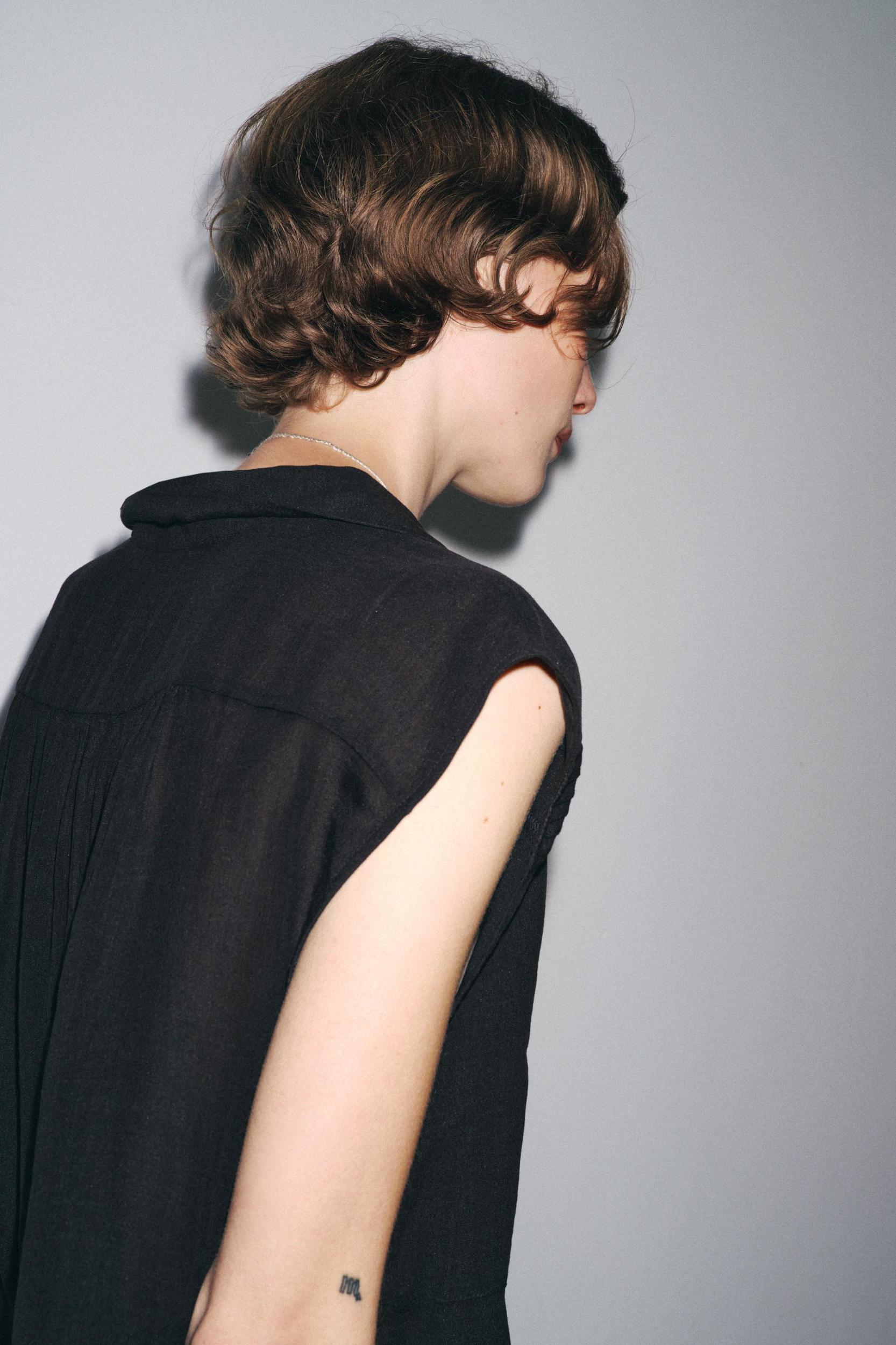 ZW COLLECTION RUFFLED TOP Product Image