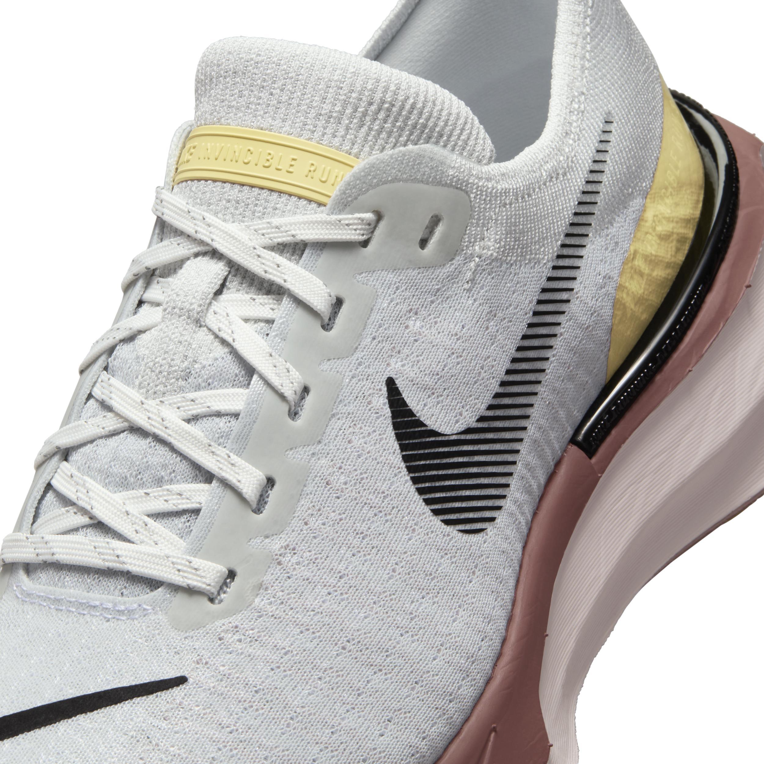 Nike Womens Invincible 3 Road Running Shoes (Extra Wide) Product Image