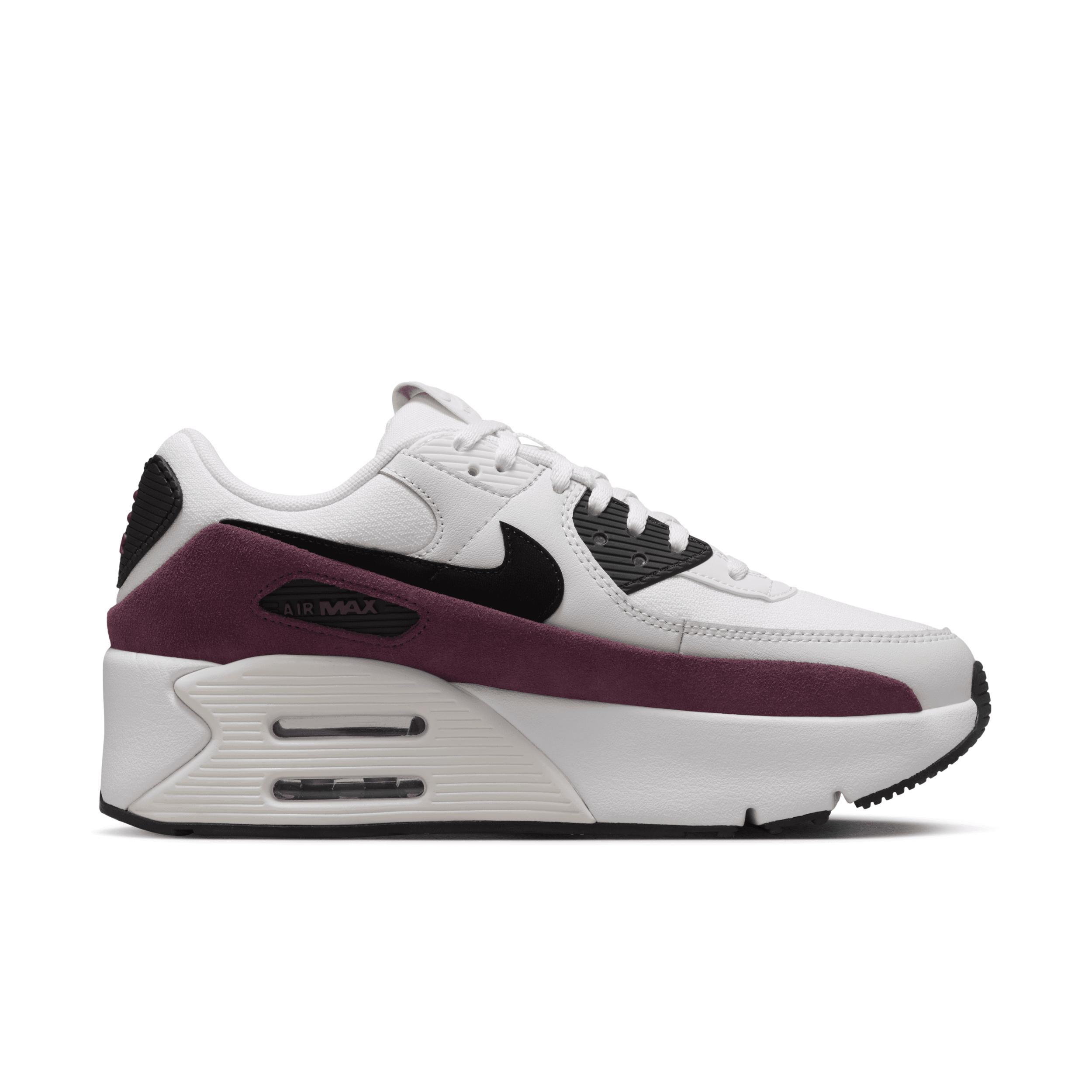 Womens Nike Air Max 90 LV8 Casual Shoes Product Image