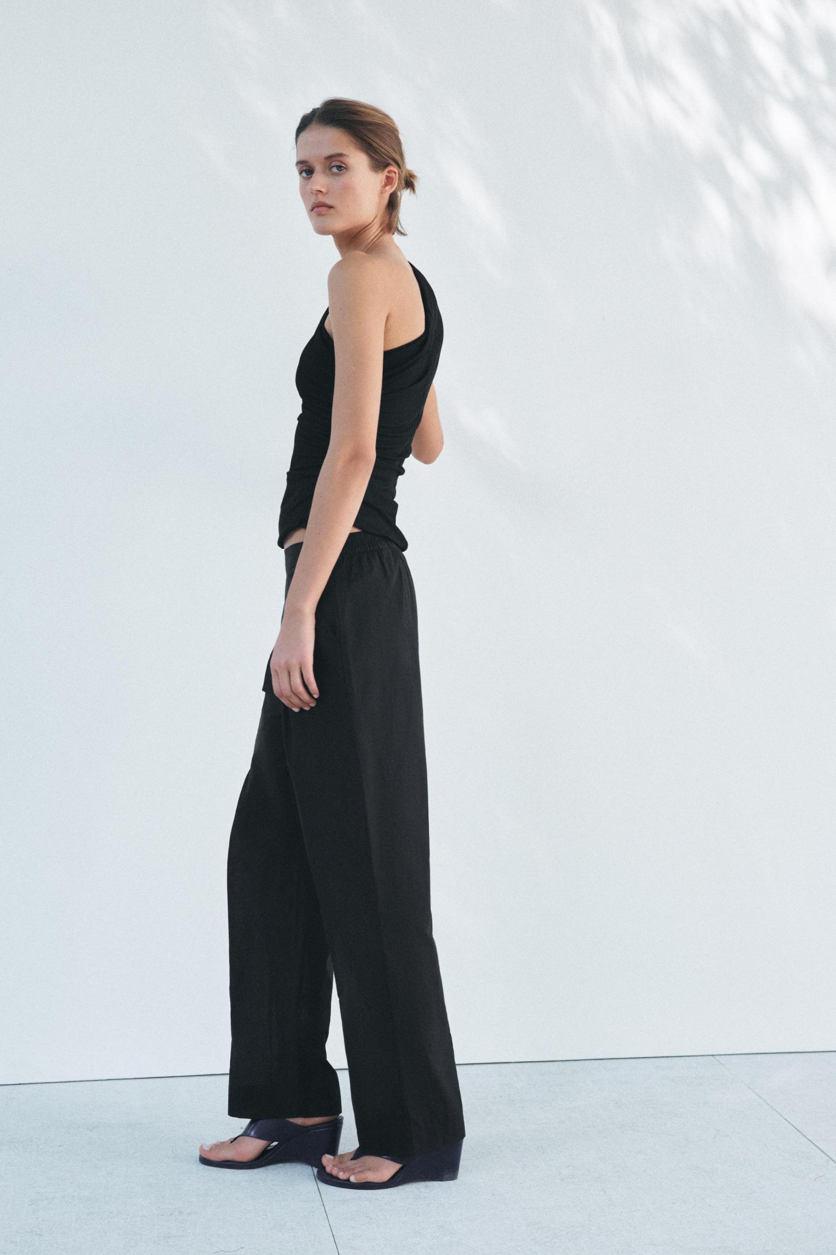 RUCHED ASYMMETRIC TOP Product Image