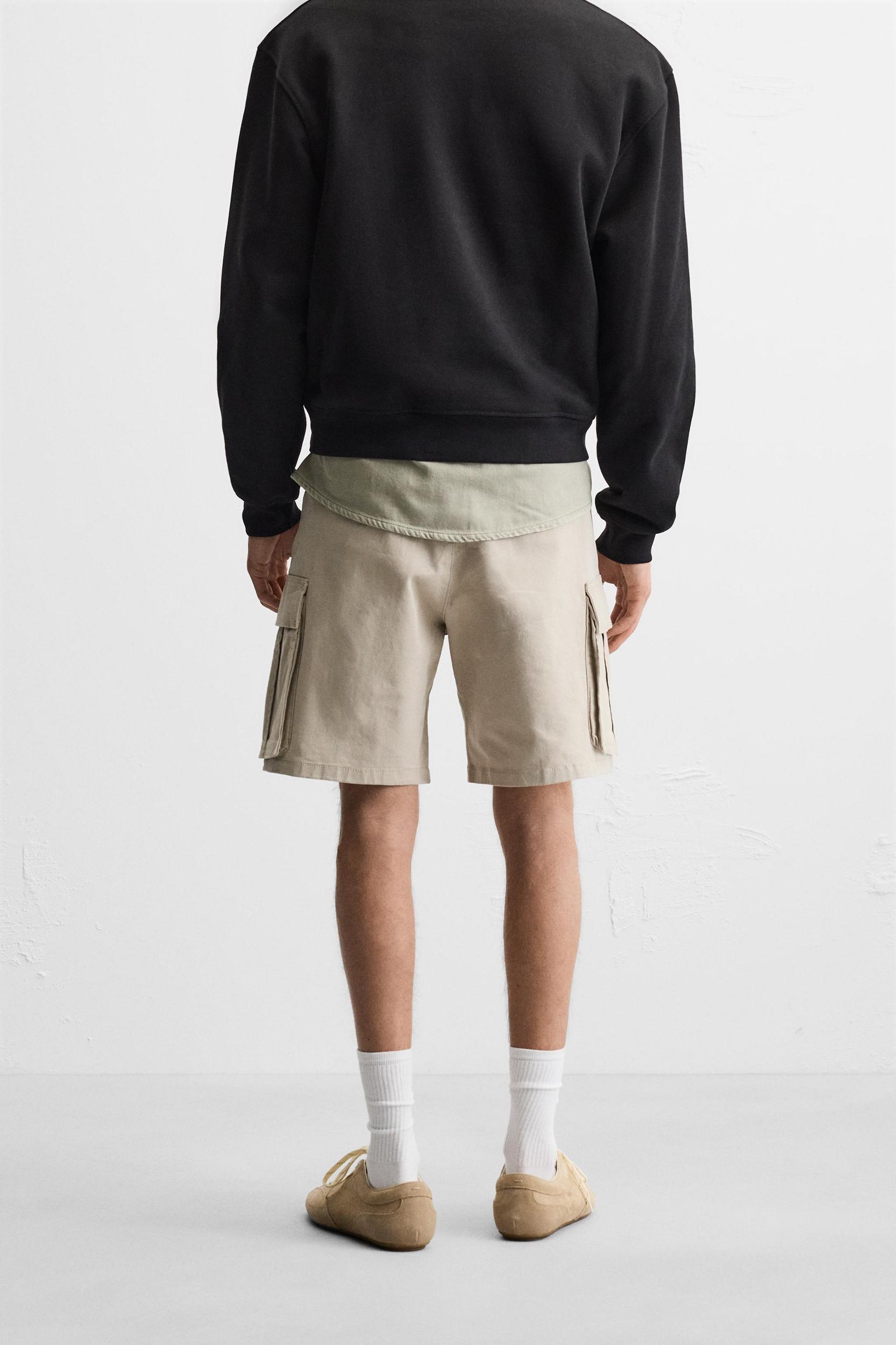 CARGO SHORTS Product Image
