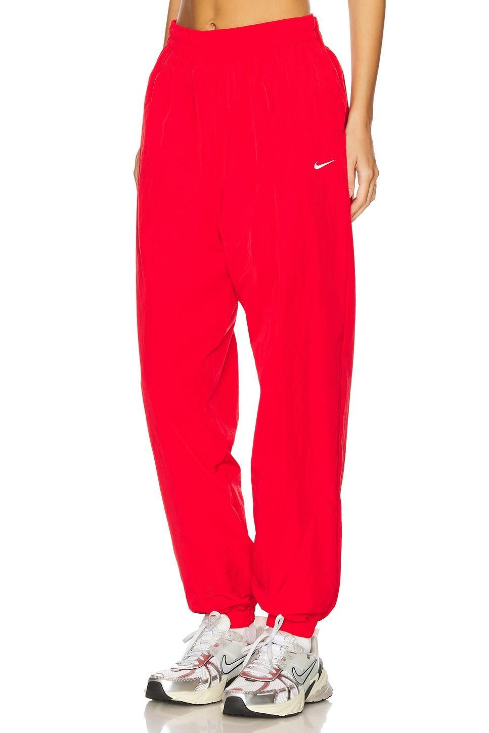 Essential Jogger Nike Product Image