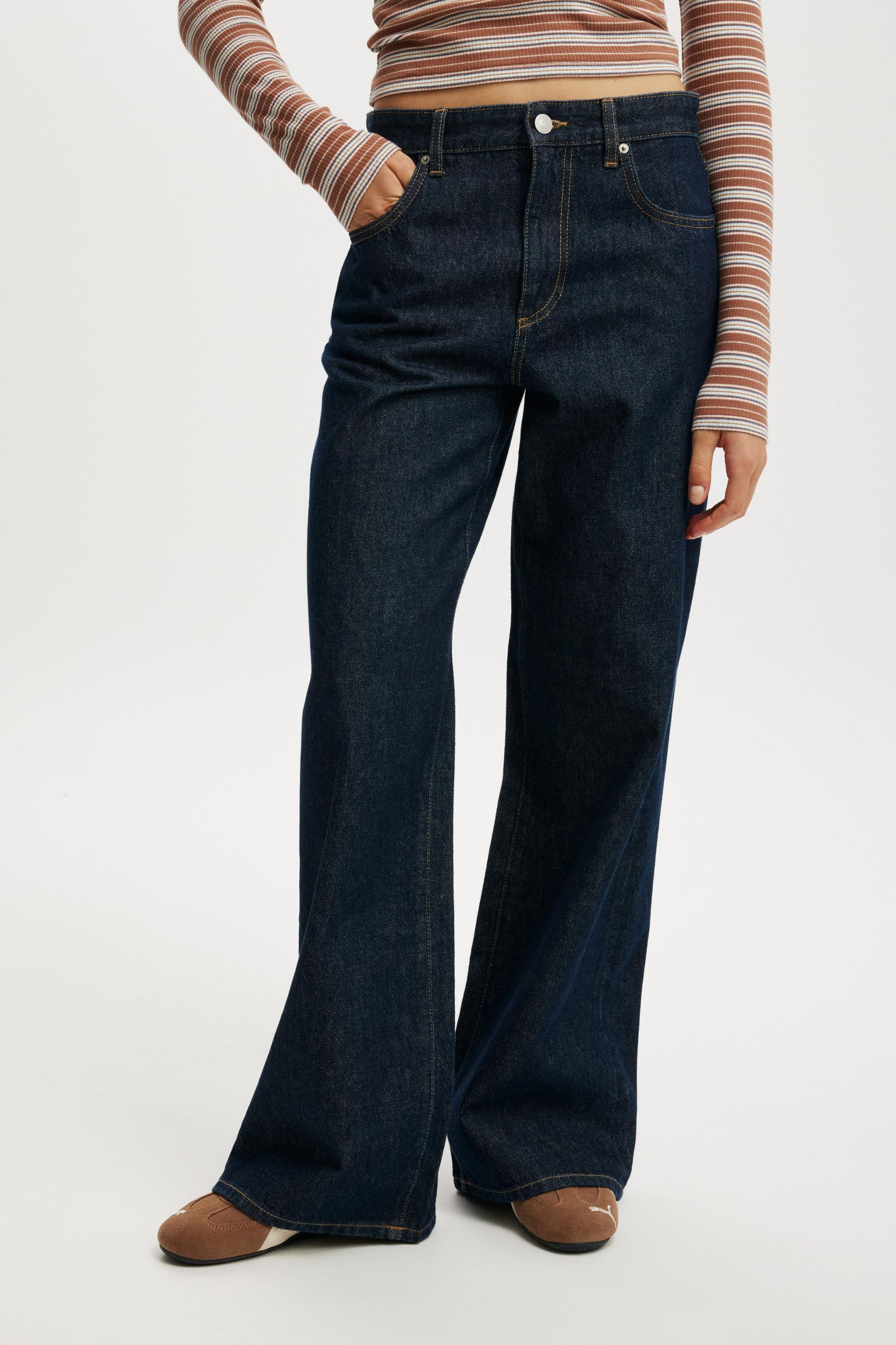 Relaxed Wide Jean Product Image