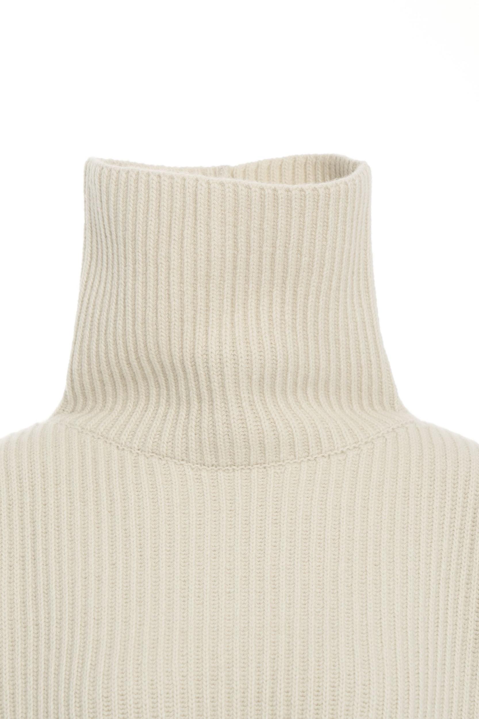 Wool turtleneck sweater Product Image