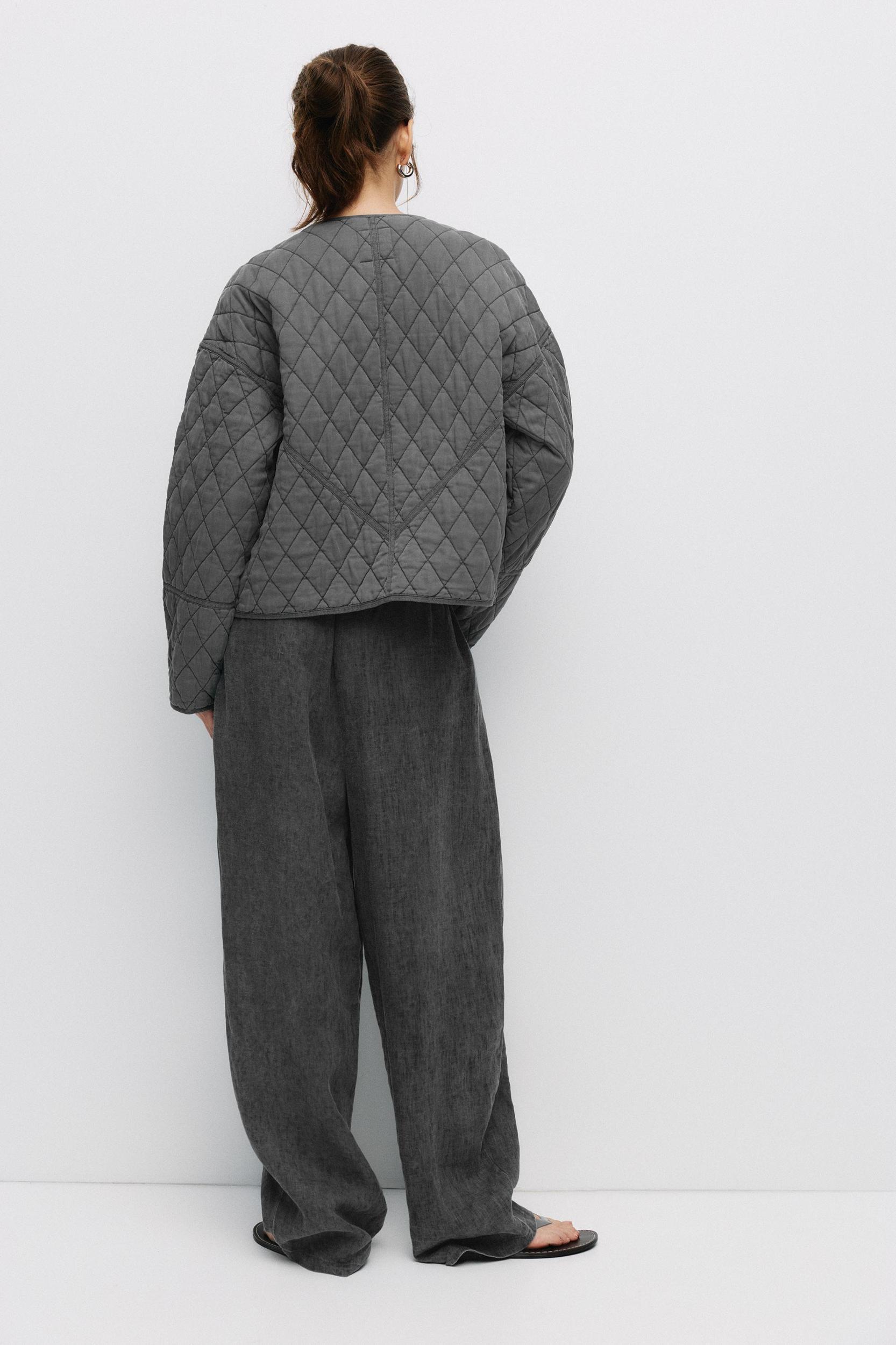 Lightweight puffer jacket Product Image