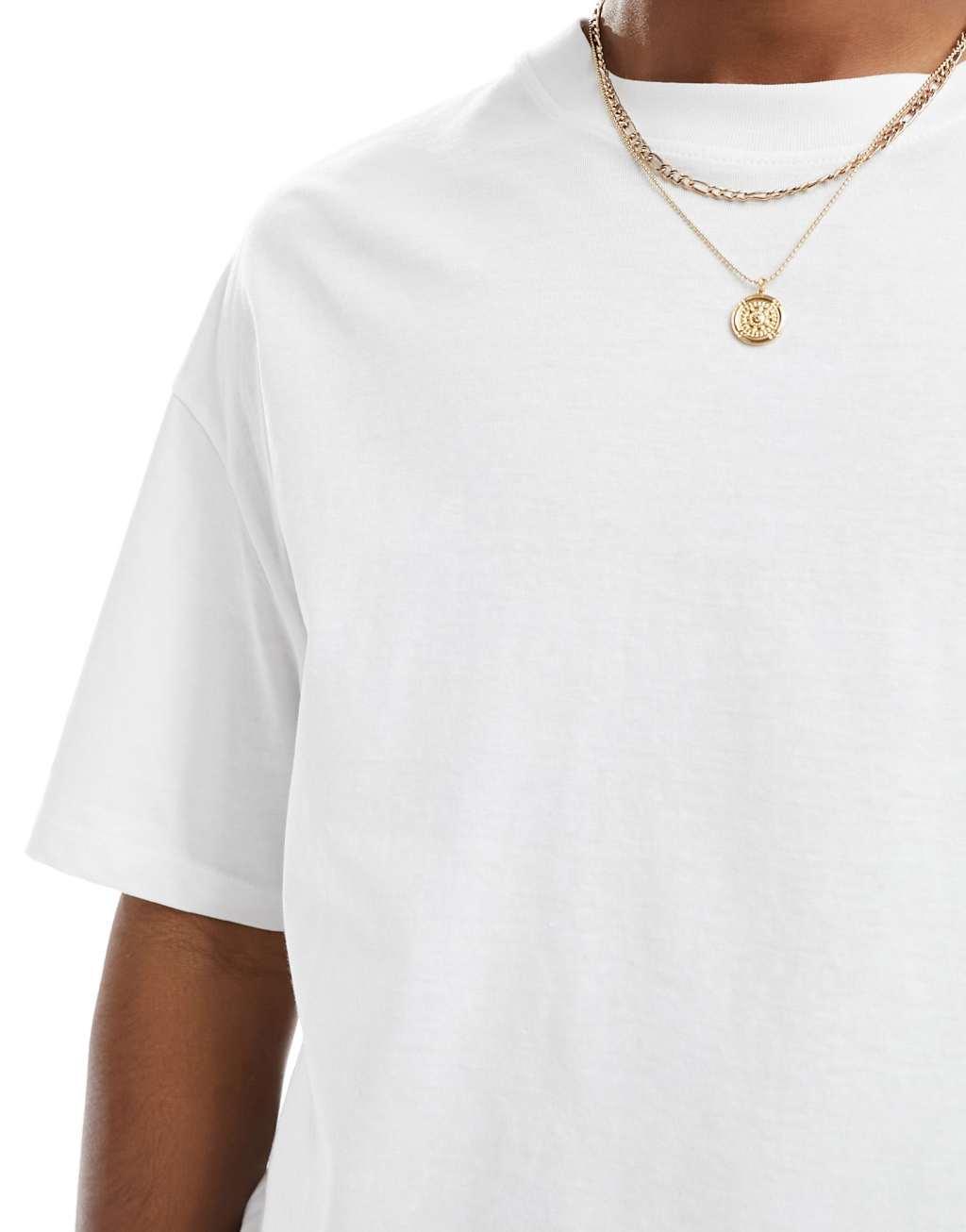 Jack & Jones oversized t-shirt in white Product Image