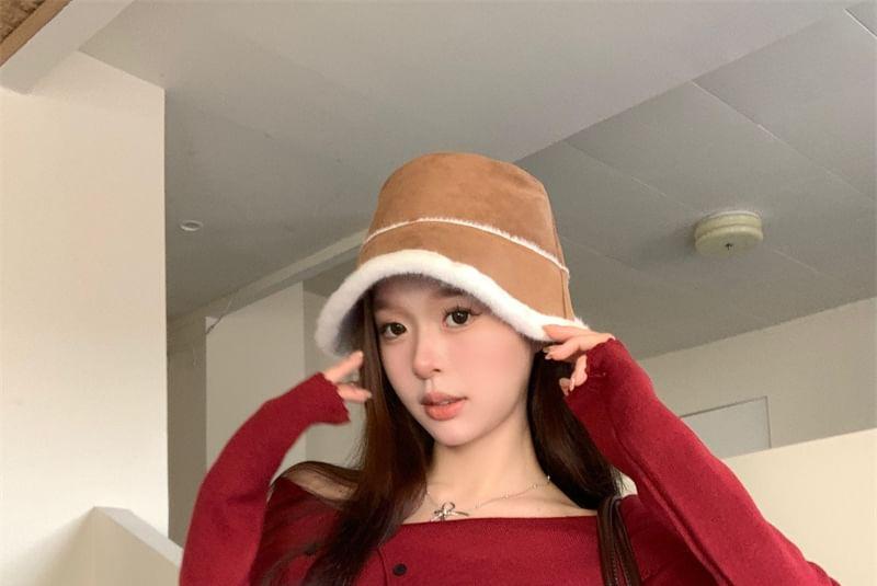 Long-Sleeve Off-Shoulder Plain Asymmetrical Knit Top Product Image