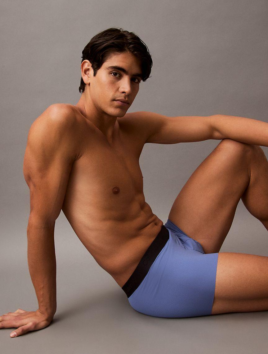 Microfiber Stretch Grip Trunk Product Image