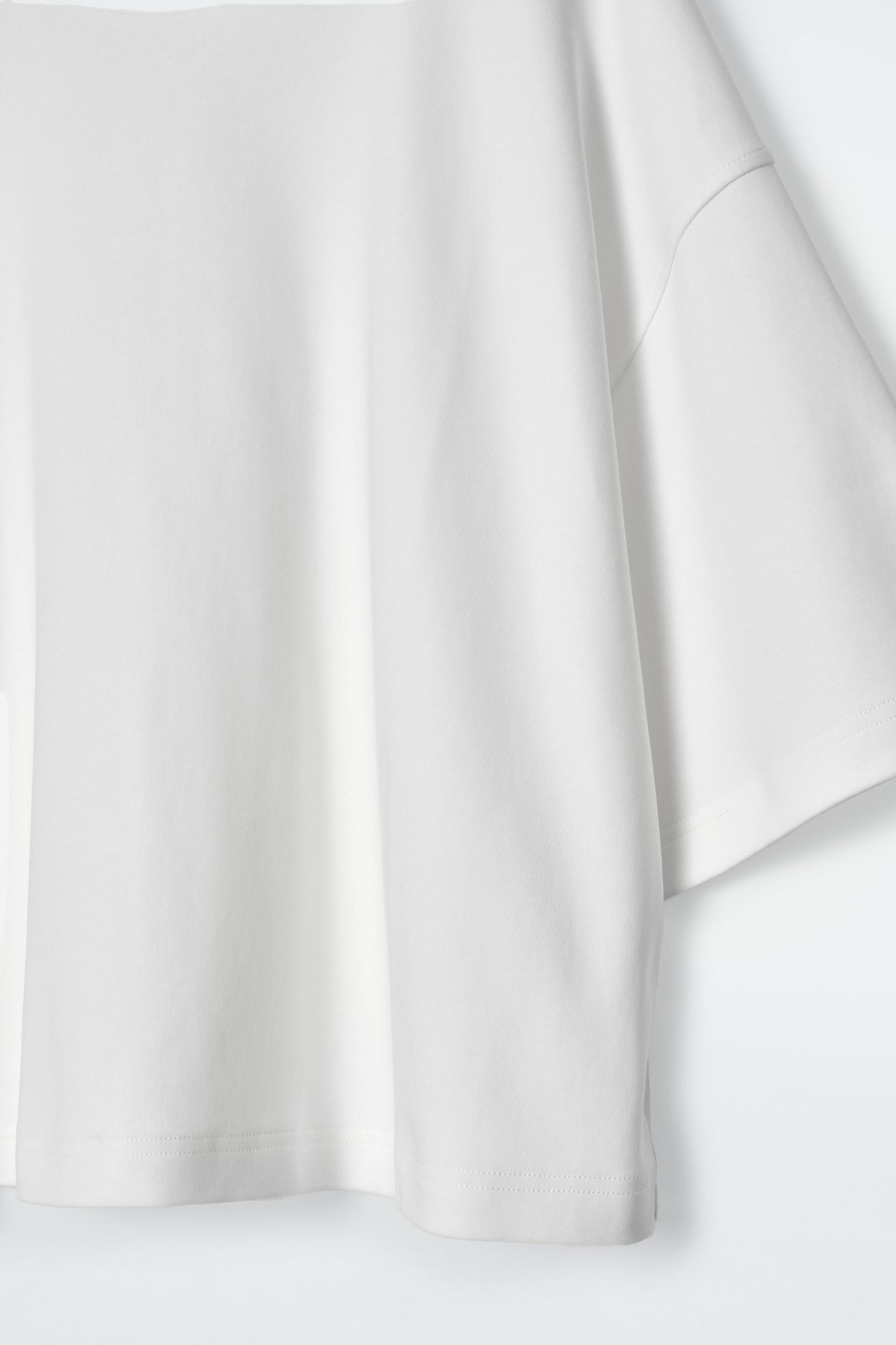 OVERSIZED BOXY T-SHIRT Product Image