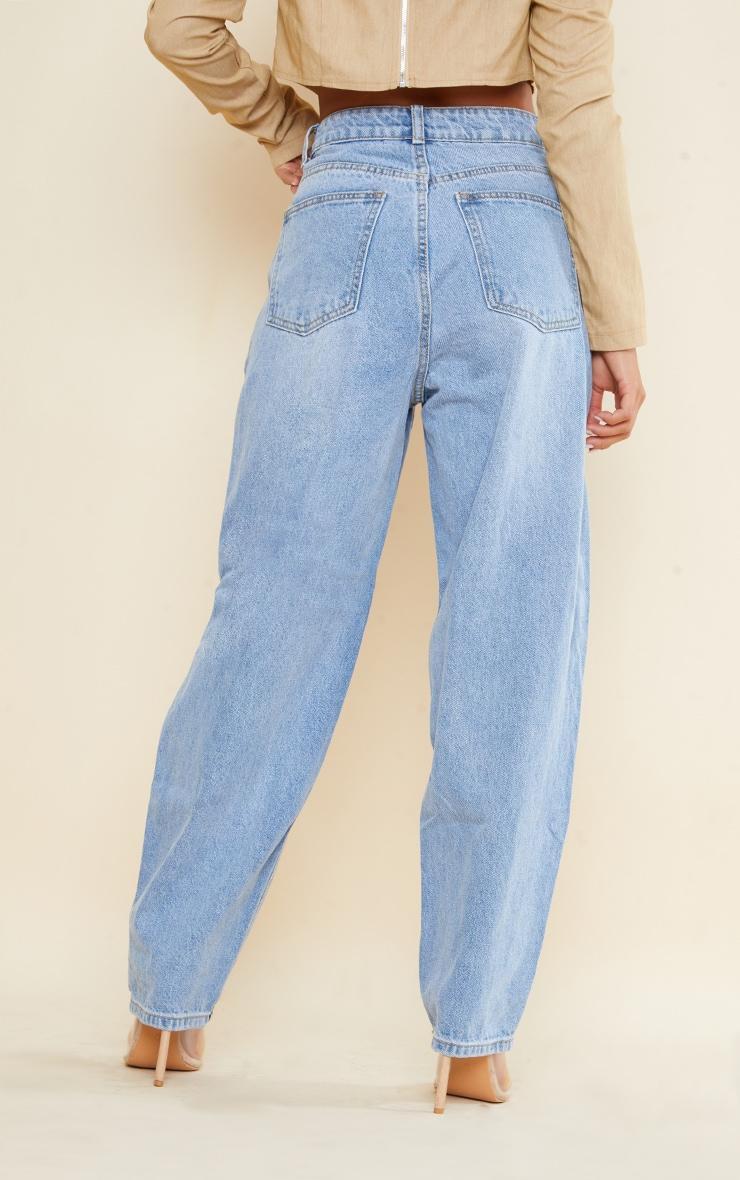 PRETTYLITTLETHING Petite Light Blue Wash Open Knee Boyfriend Jeans Product Image