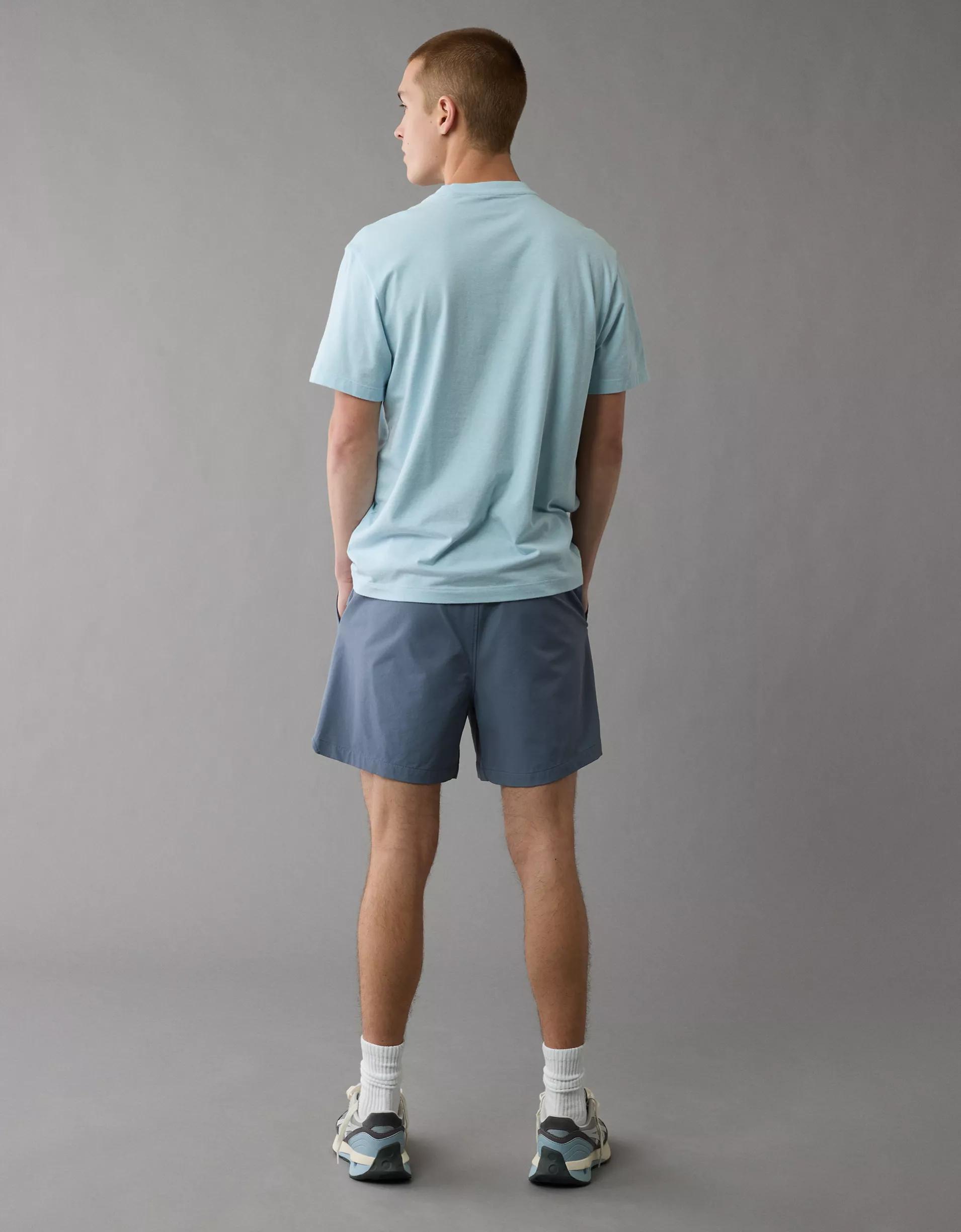 AE 24/7 Club T-Shirt Product Image