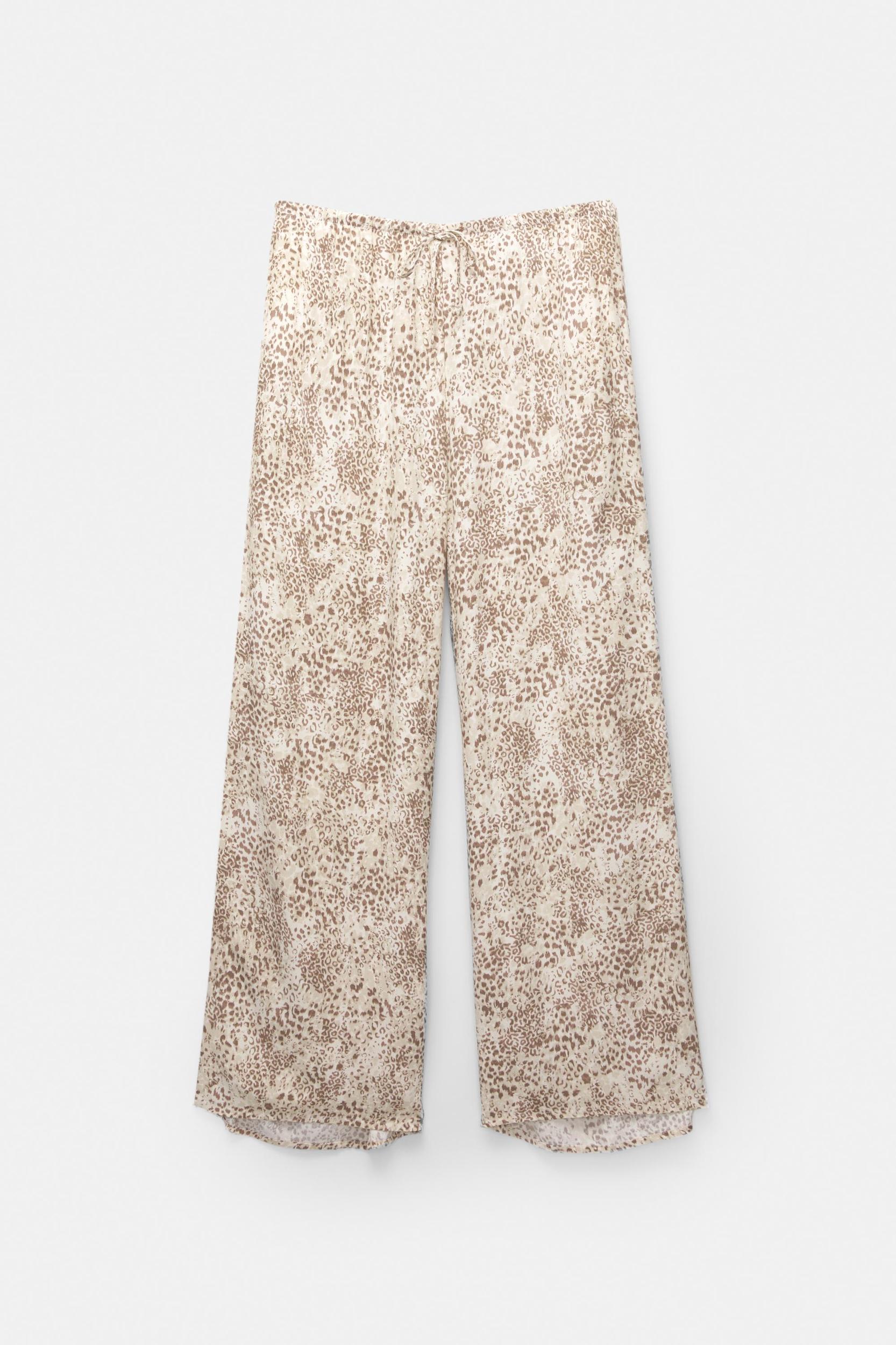 Flowing animal print pants Product Image