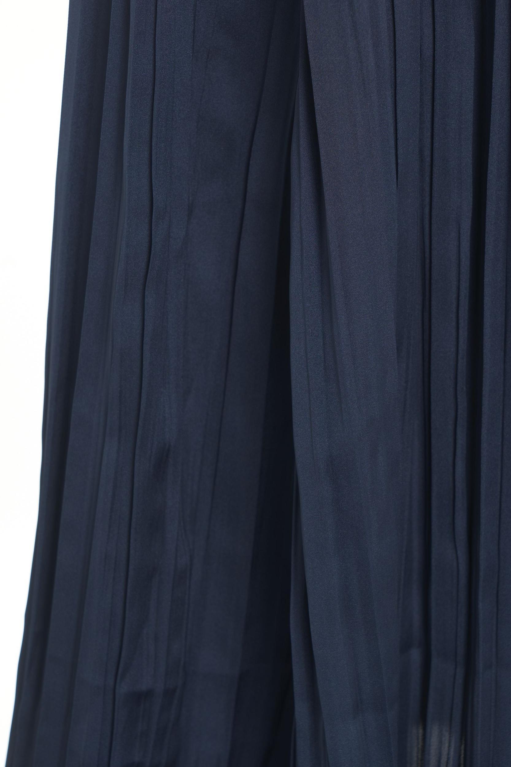 Pleated midi skirt Product Image