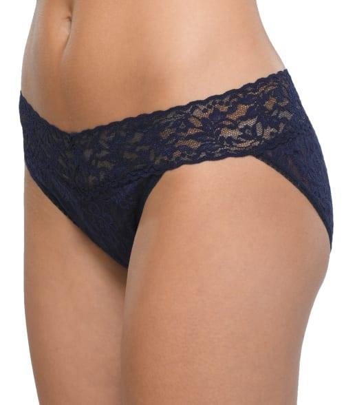 Signature Lace V-Kini Briefs Product Image