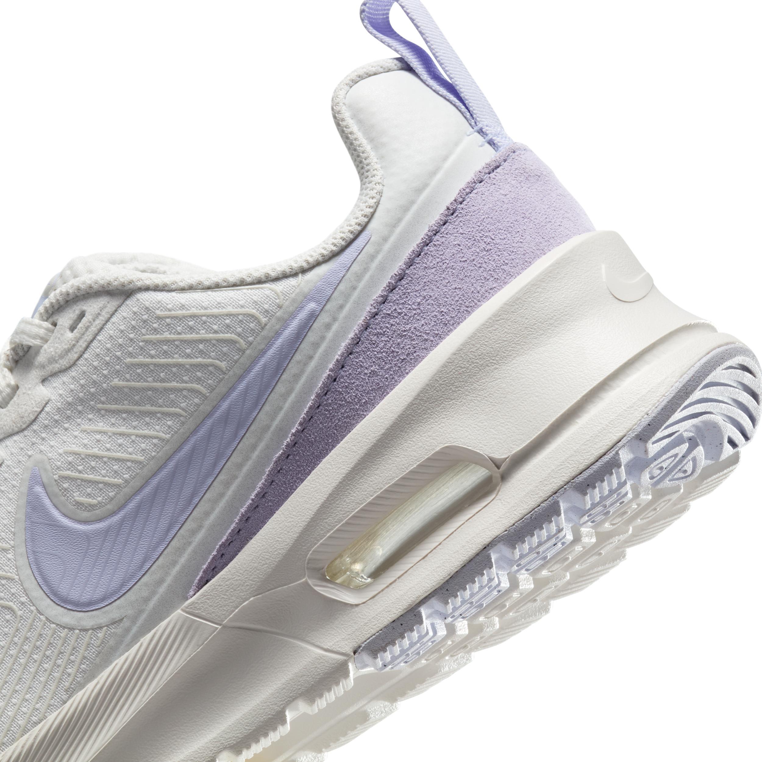 Nike Women's Air Max Nuaxis SE Shoes Product Image