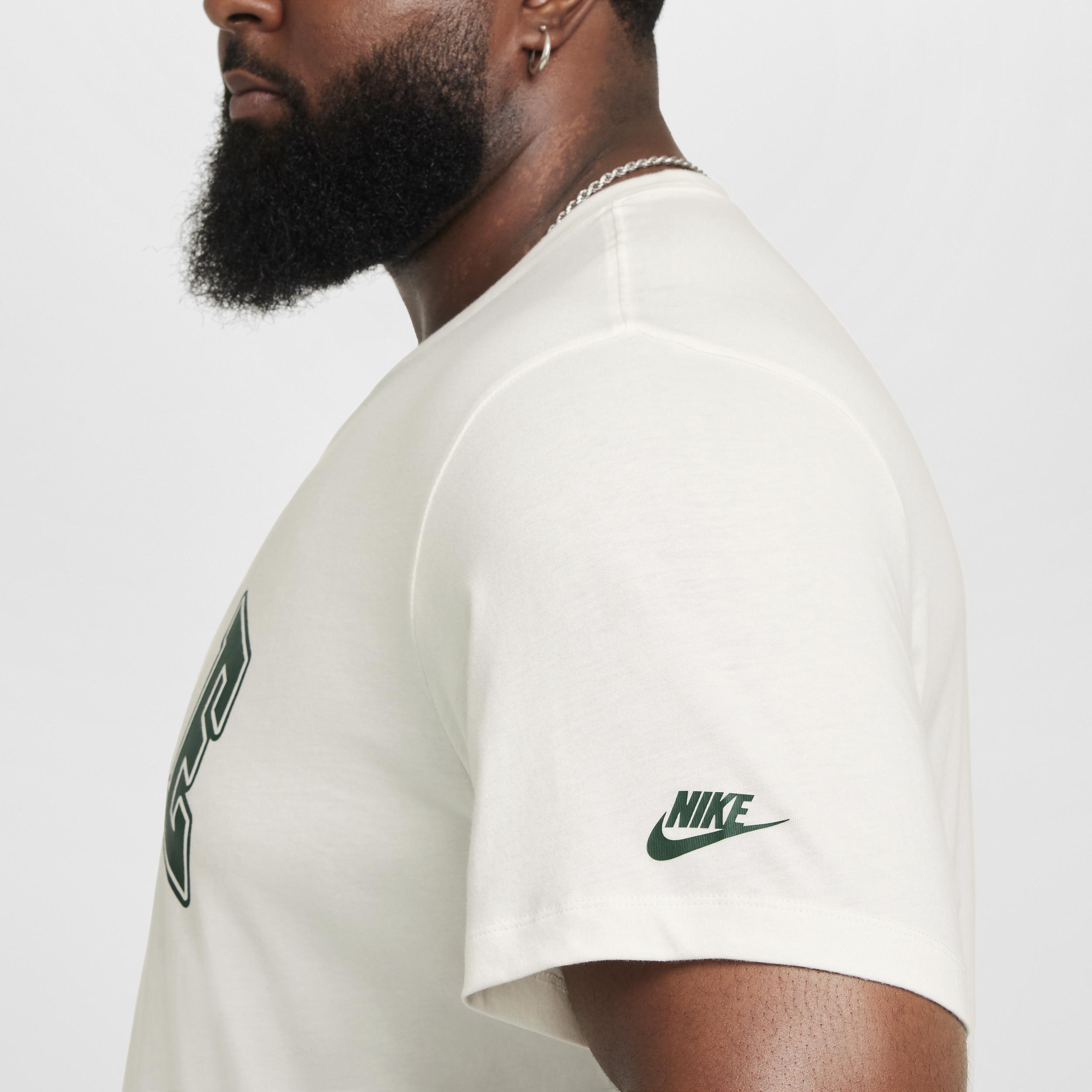 Men's Nike Sportswear Club T-Shirt Product Image