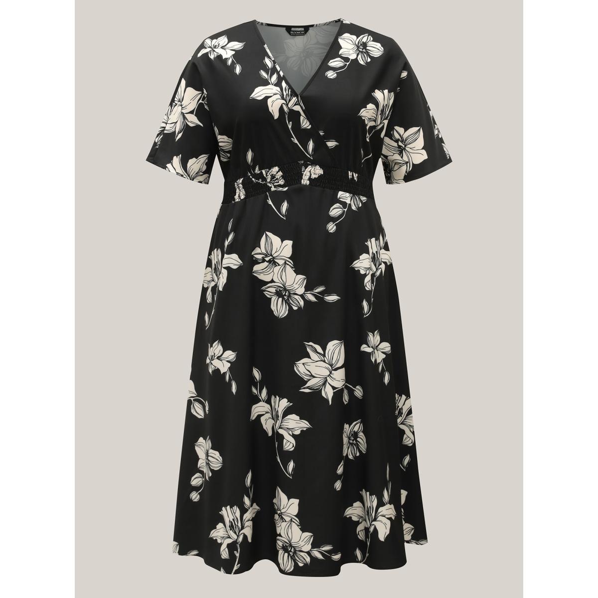 Plus Size Silhouette Floral Print Shirred Waist Midi Dress BlackFlower Women Elegant Shirred Overlap Collar Short sleeve Curvy BloomChic 12/L Product Image