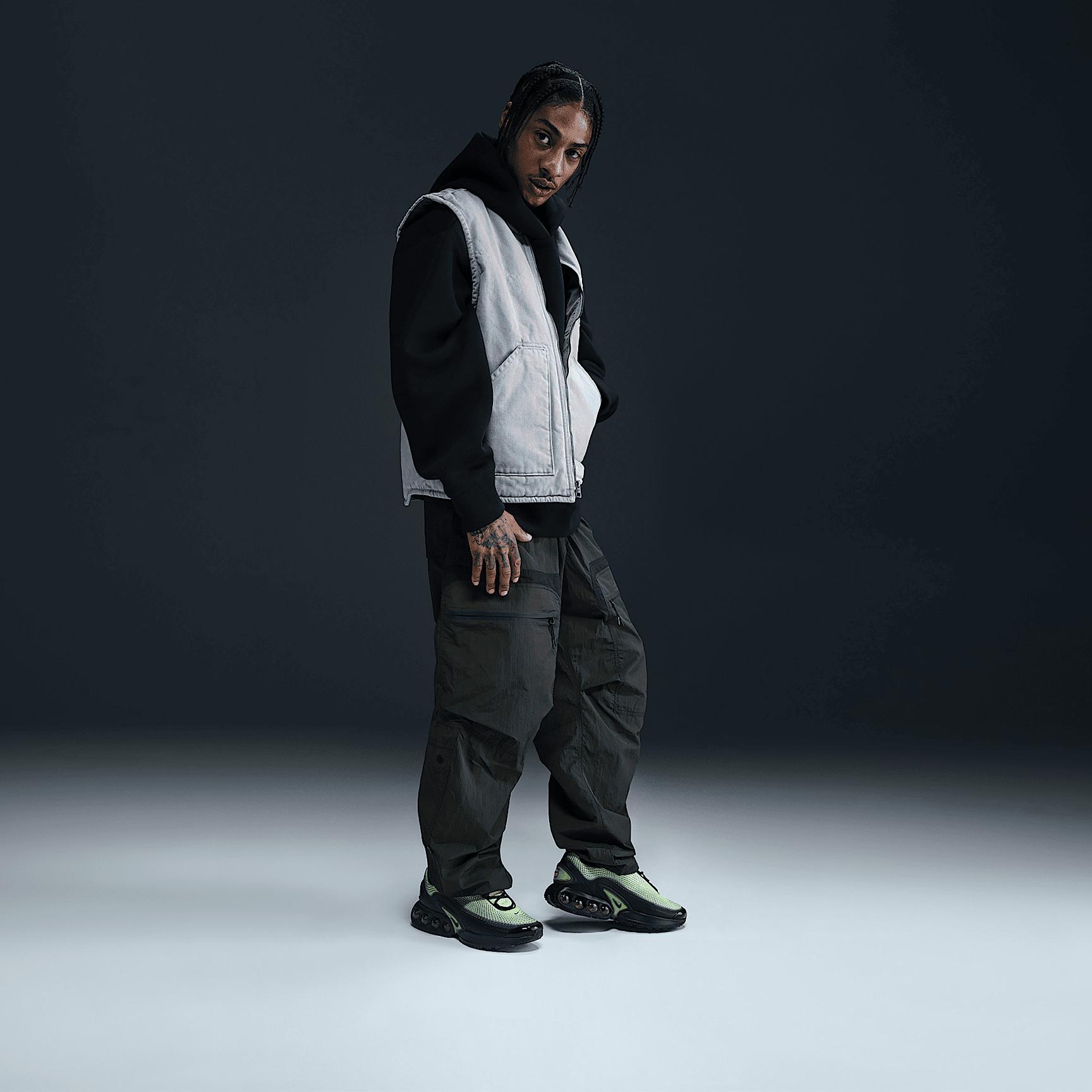 Nike Mens Tech Woven Cargo Pants | HJ2940-010 Product Image