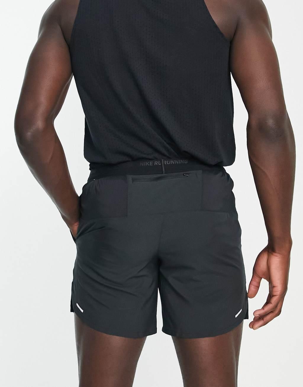 Nike Running Stride Dri-FIT 7-inch shorts in black Product Image