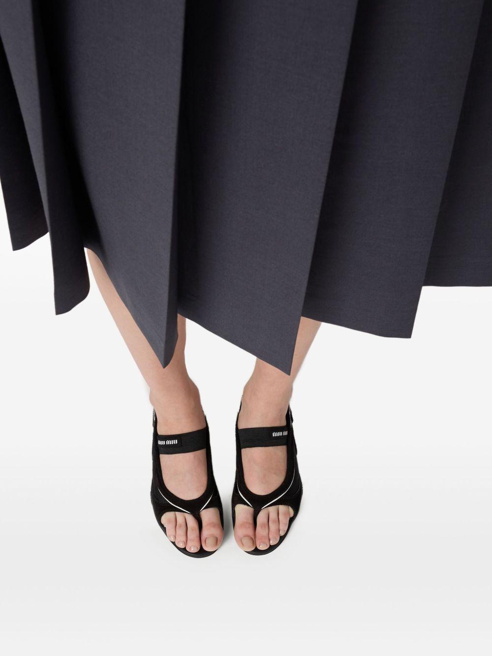 logo-print sandals Product Image