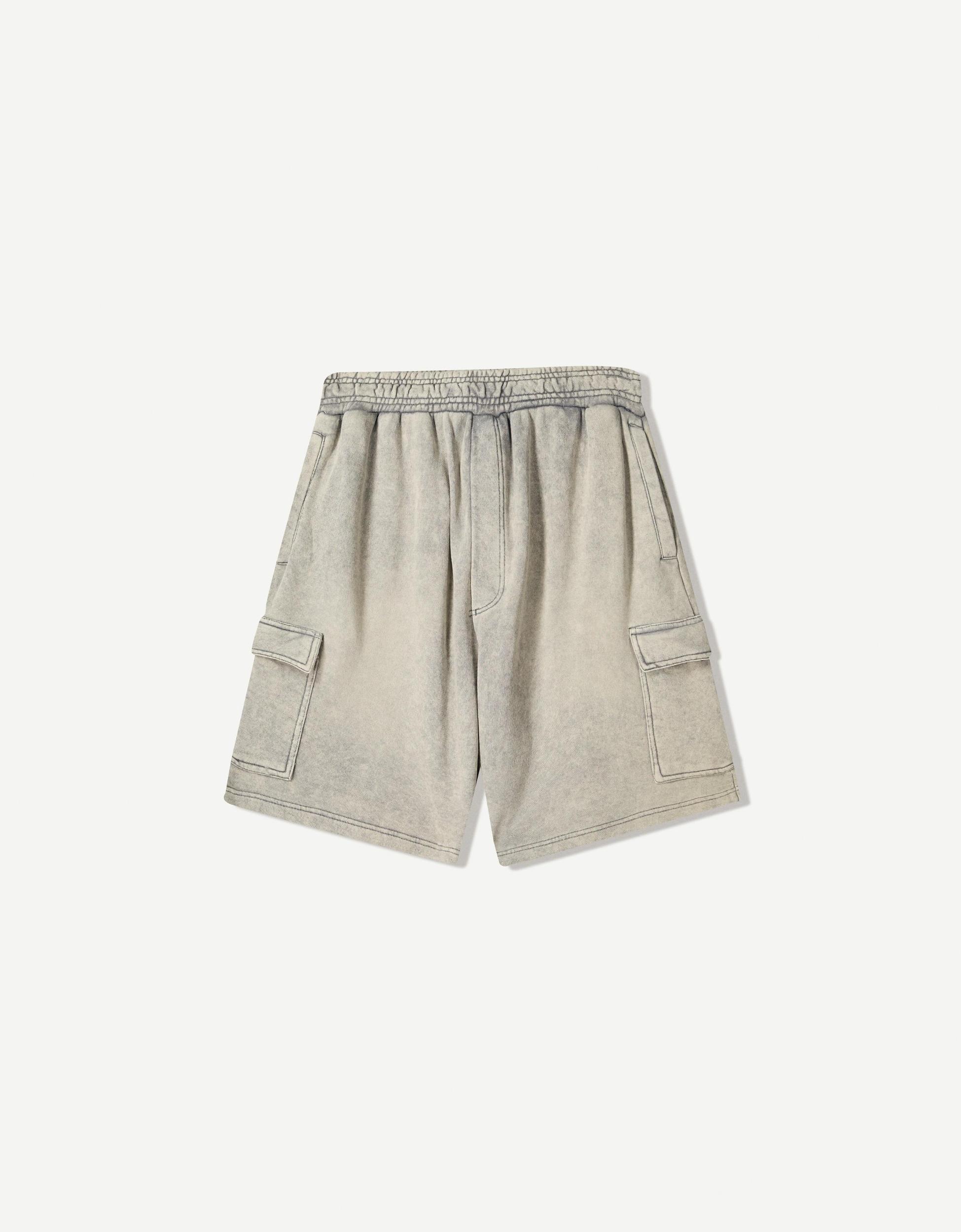 Plush cargo Bermuda shorts Product Image