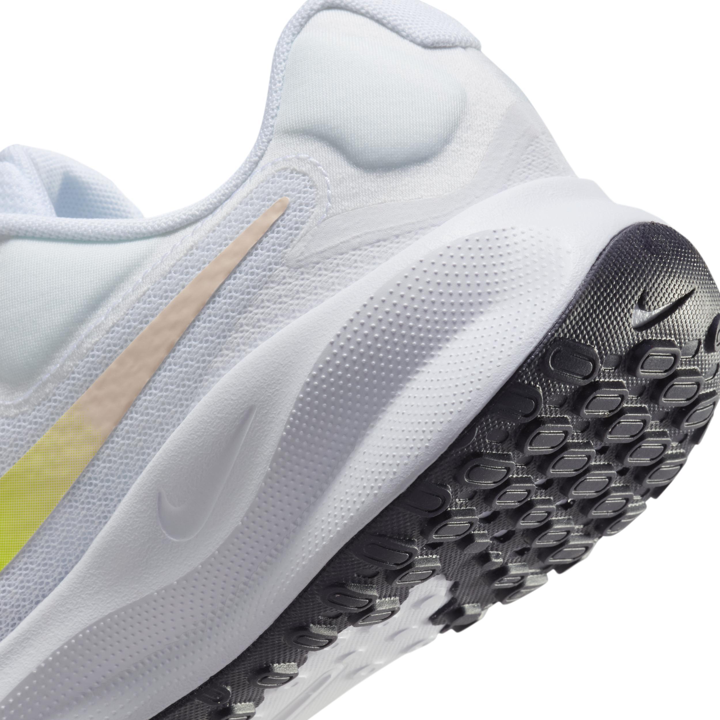 Nike Revolution 7 Women's Road Running Shoes (Extra Wide) Product Image