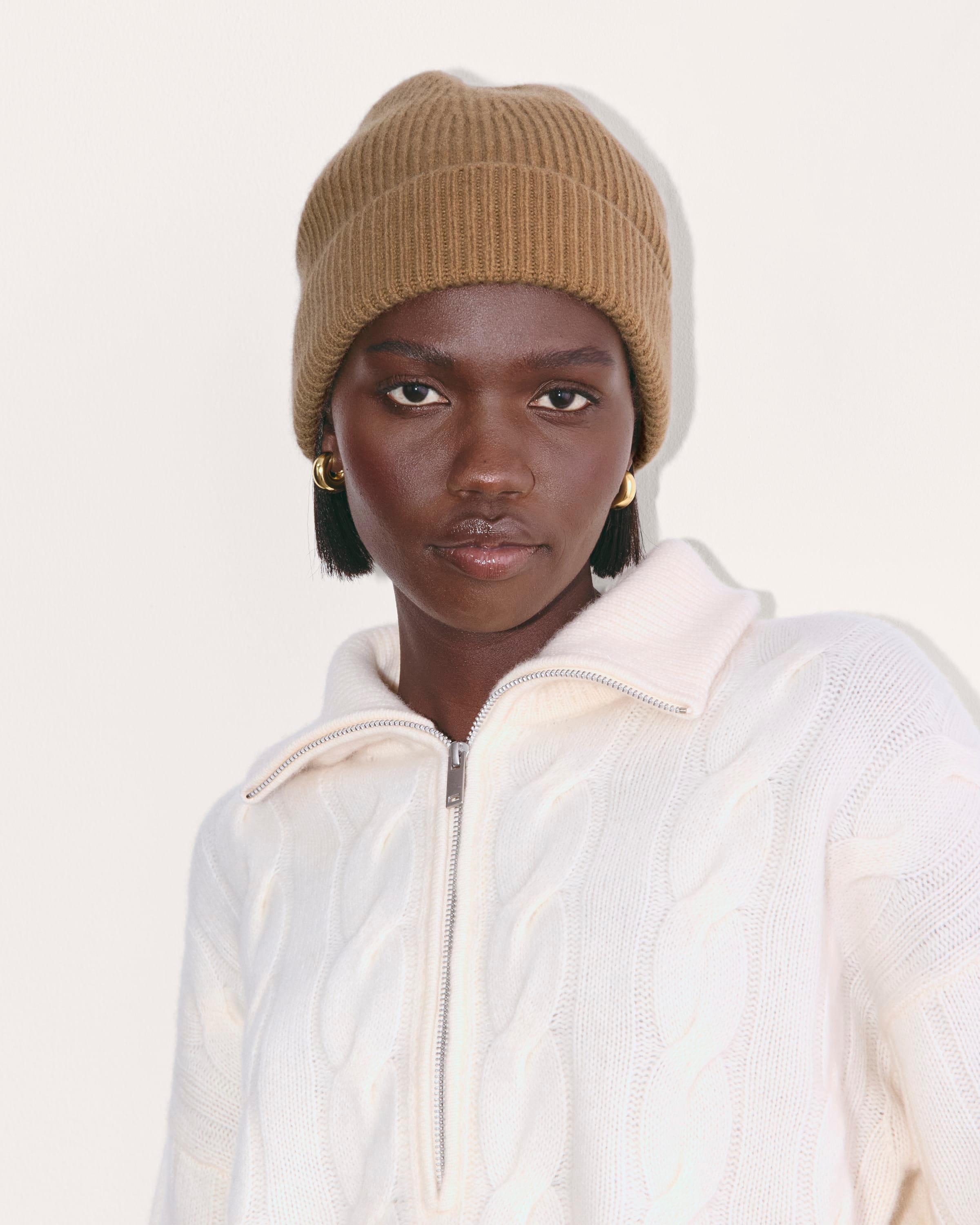 The Cashmere Ribbed Beanie Product Image