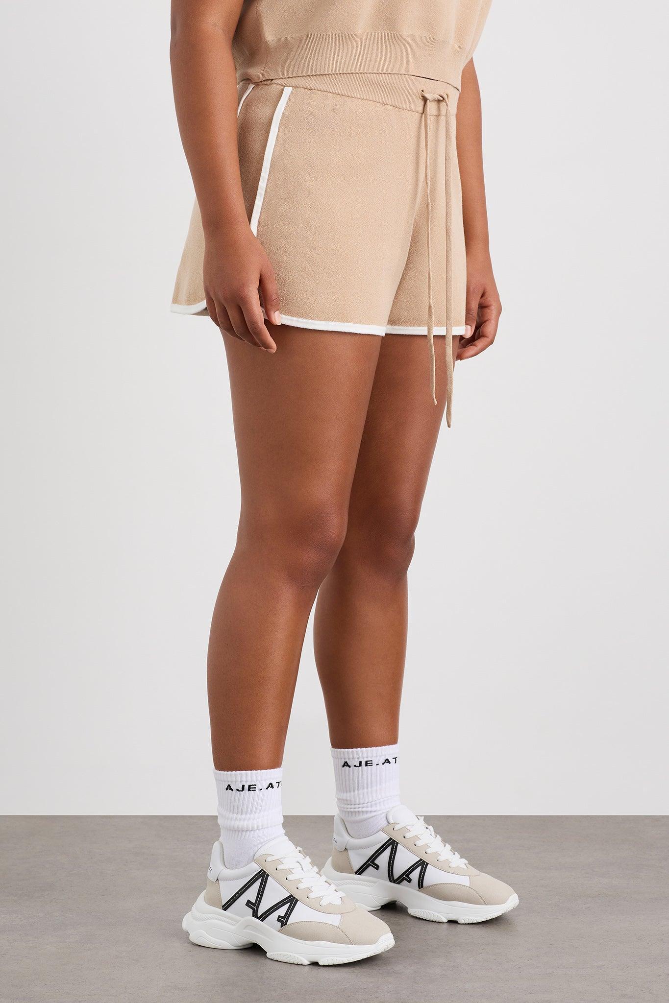 Contrast Knit Short 603 Product Image