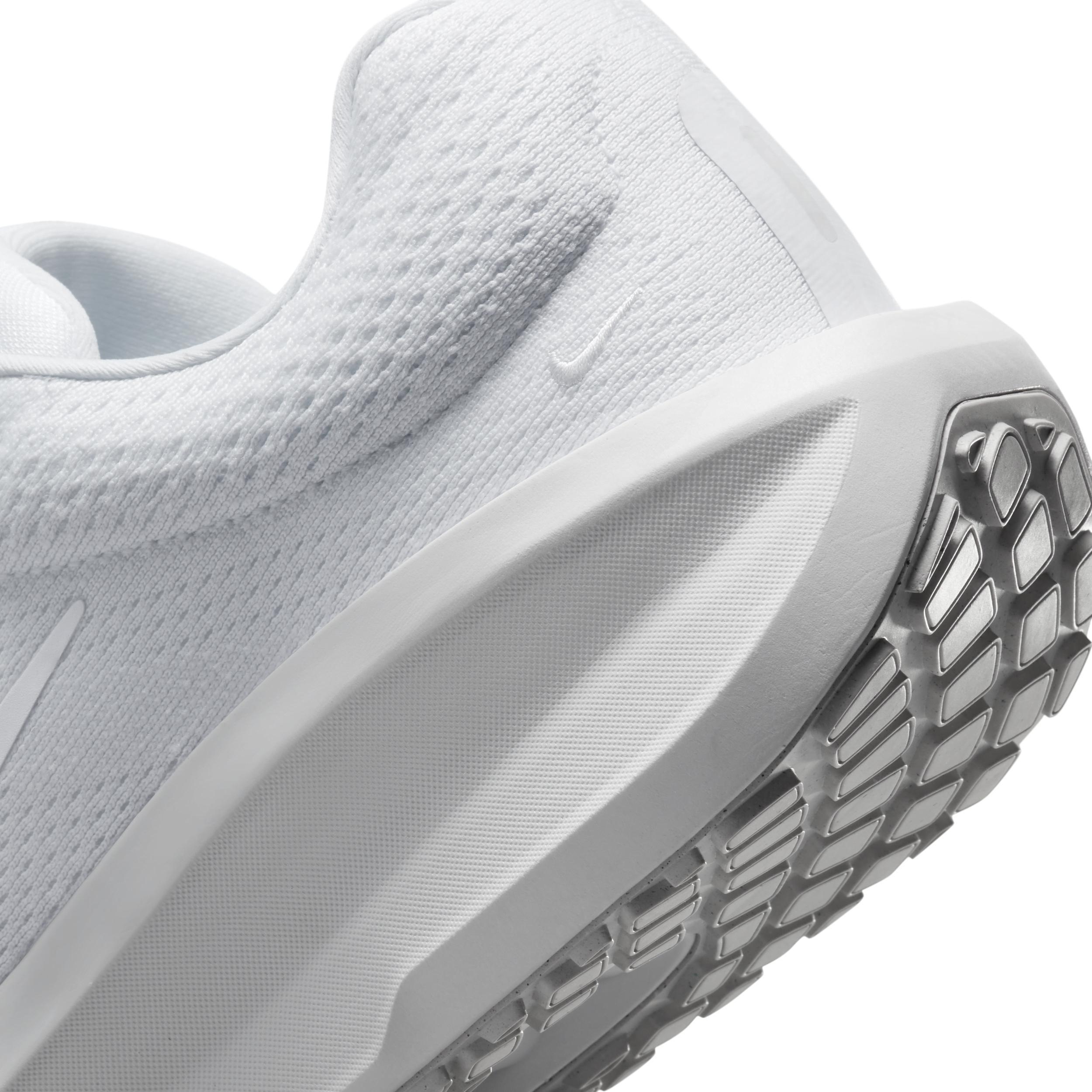 NIKE Men's Winflo 11 Road Running Shoes (extra Wide) In White/photon Dust/white Product Image