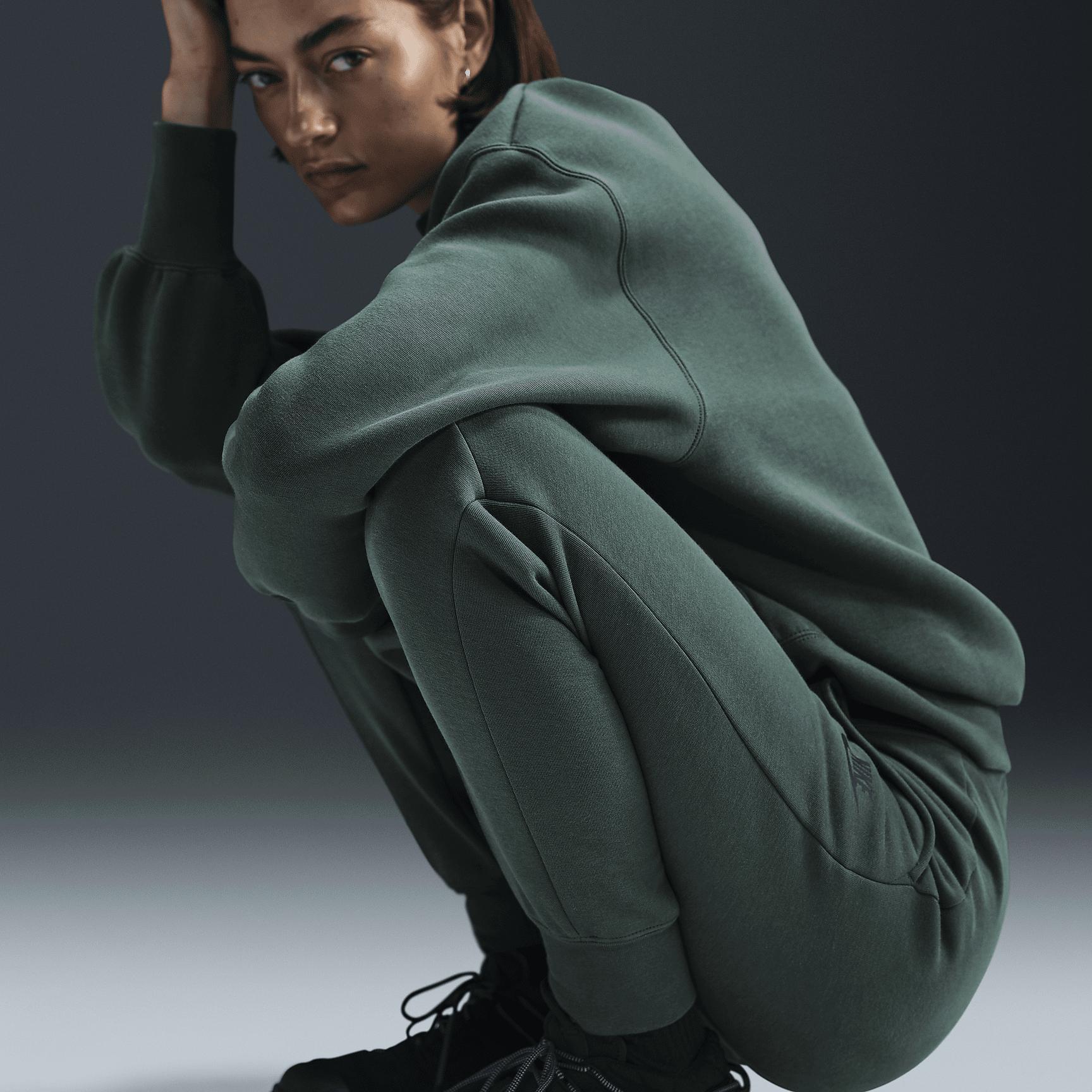 Womens Nike Sportswear Tech Fleece Oversized Crewneck Sweatshirt Product Image