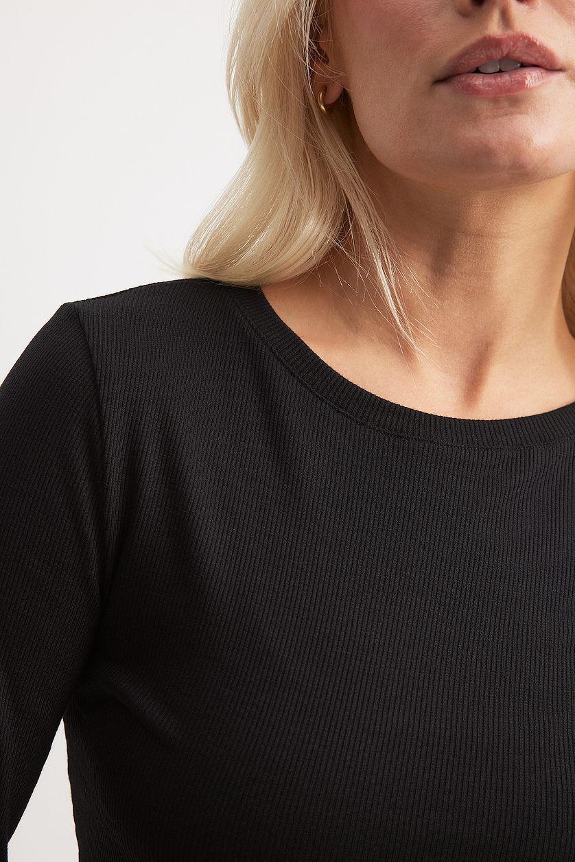 Round Neck Ribbed Long Sleeve Crop Top Product Image