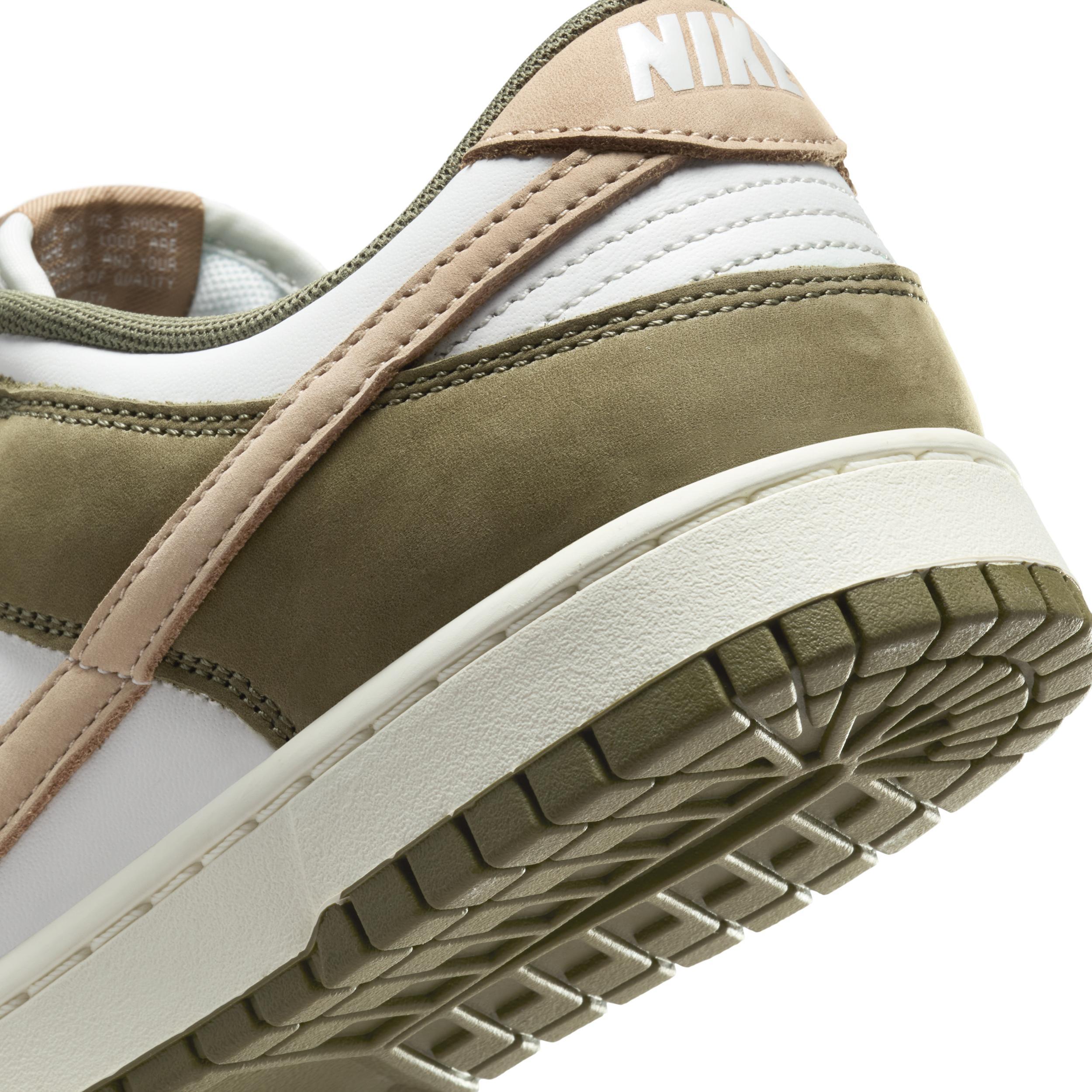 Nike Men's Dunk Low Retro Premium Shoes Product Image