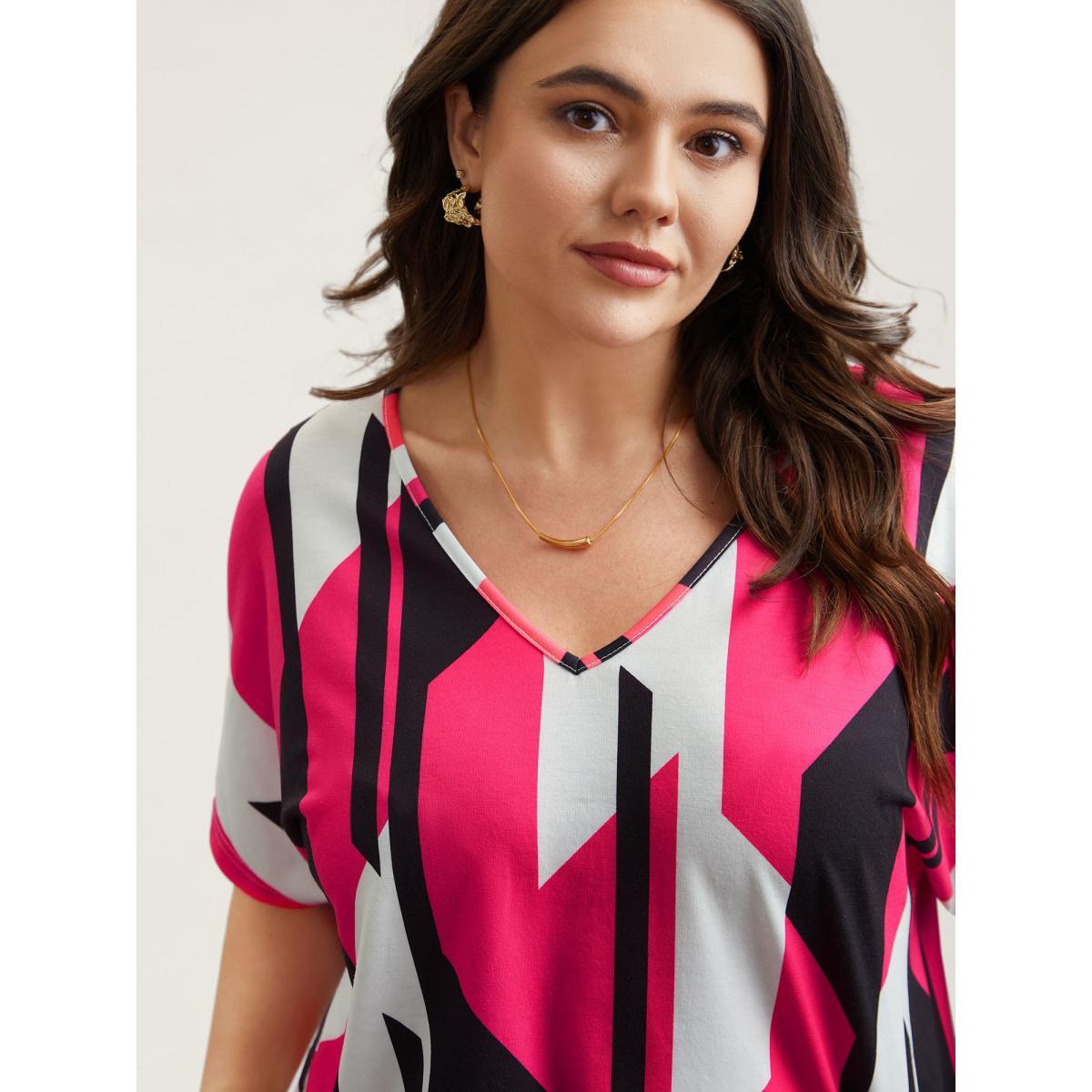 Plus Size Abstract Print V-Neck T-Shirt Multicolor Women Casual Contrast V-neck Everyday T-shirts BloomChic 14-16/1X Product Image