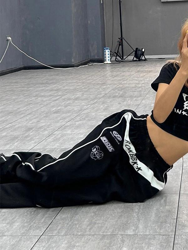 Contrast Color Print Wide Leg Pant Product Image