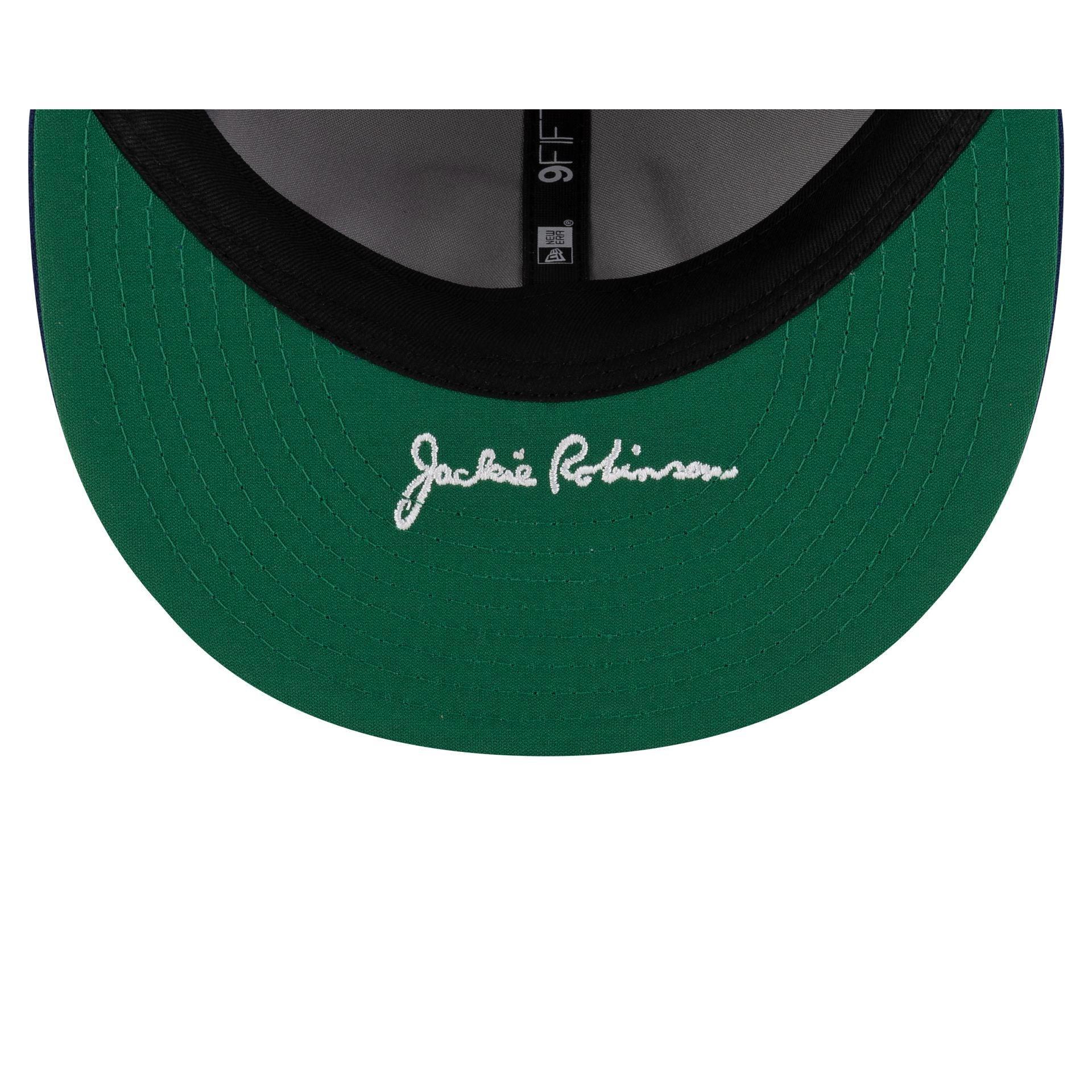 Cleveland Guardians Metallic Gold Logo 59FIFTY Fitted Hat Male Product Image