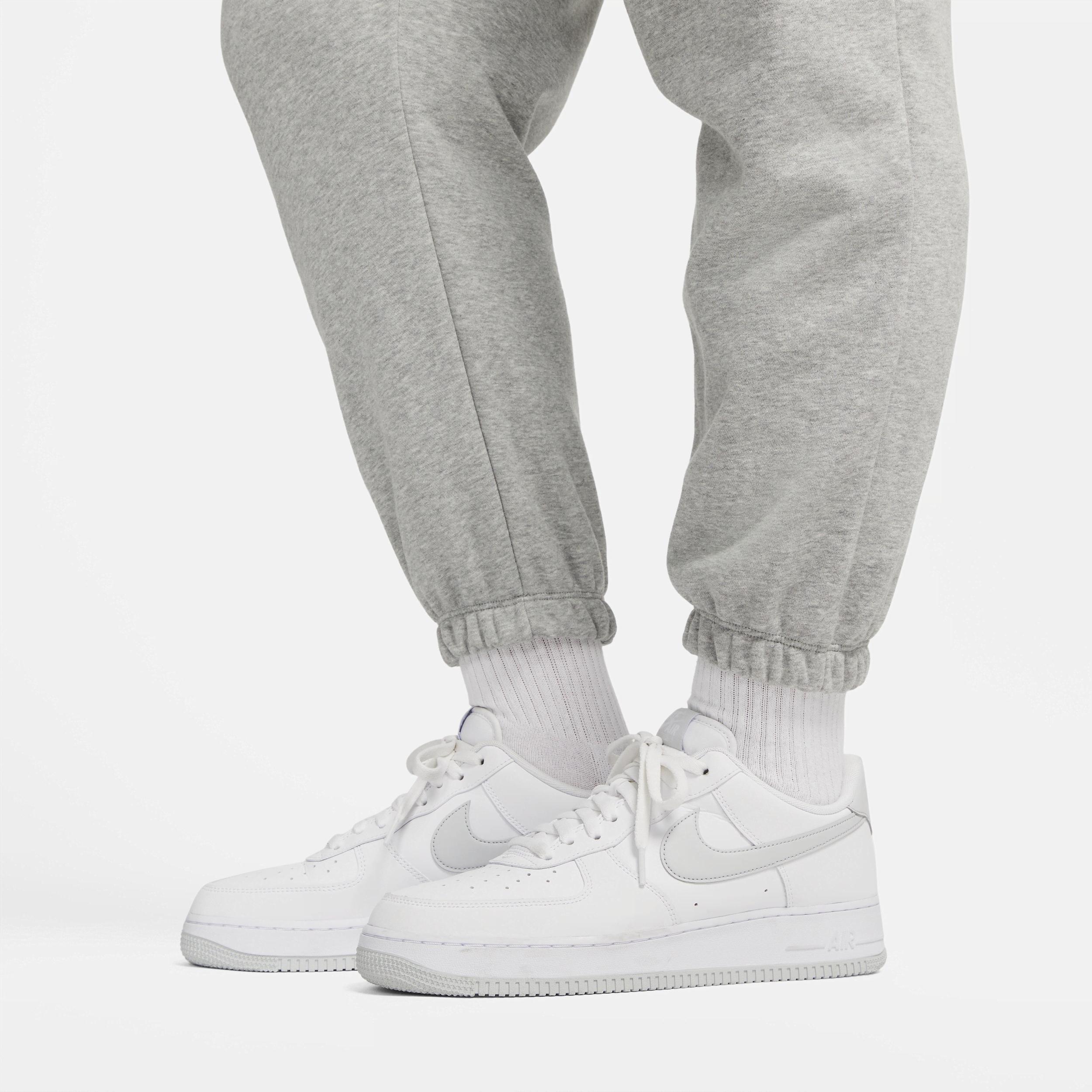 Womens Nike Sportswear Club Fleece Mid-Rise Oversized Sweatpants (Plus Size) Product Image