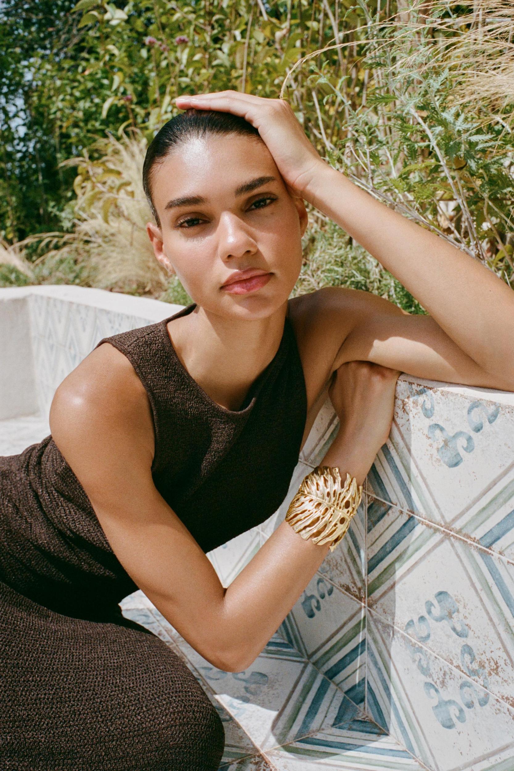 LEAF CUFF BRACELET Product Image