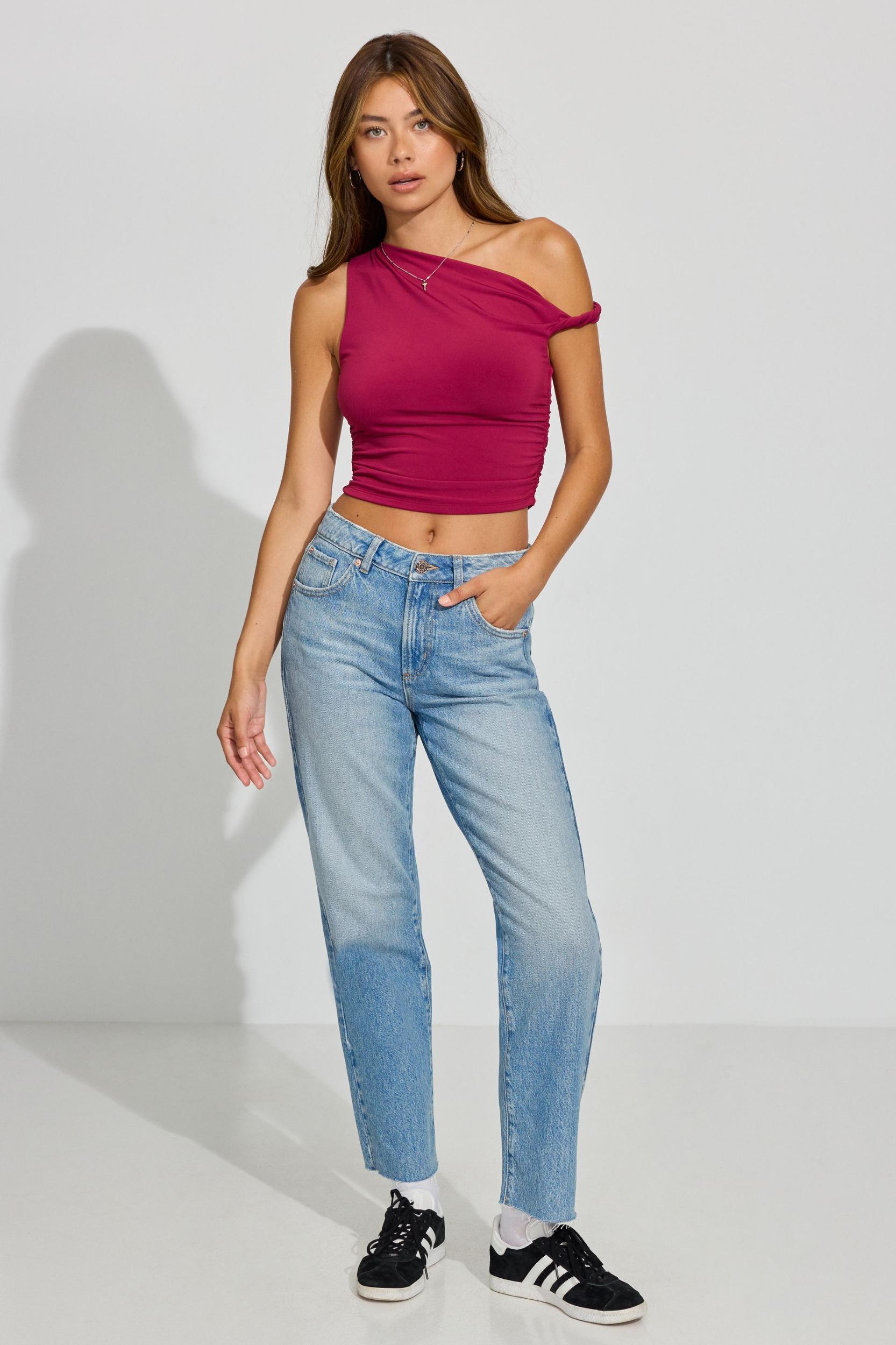 '90s Slim Jeans Product Image