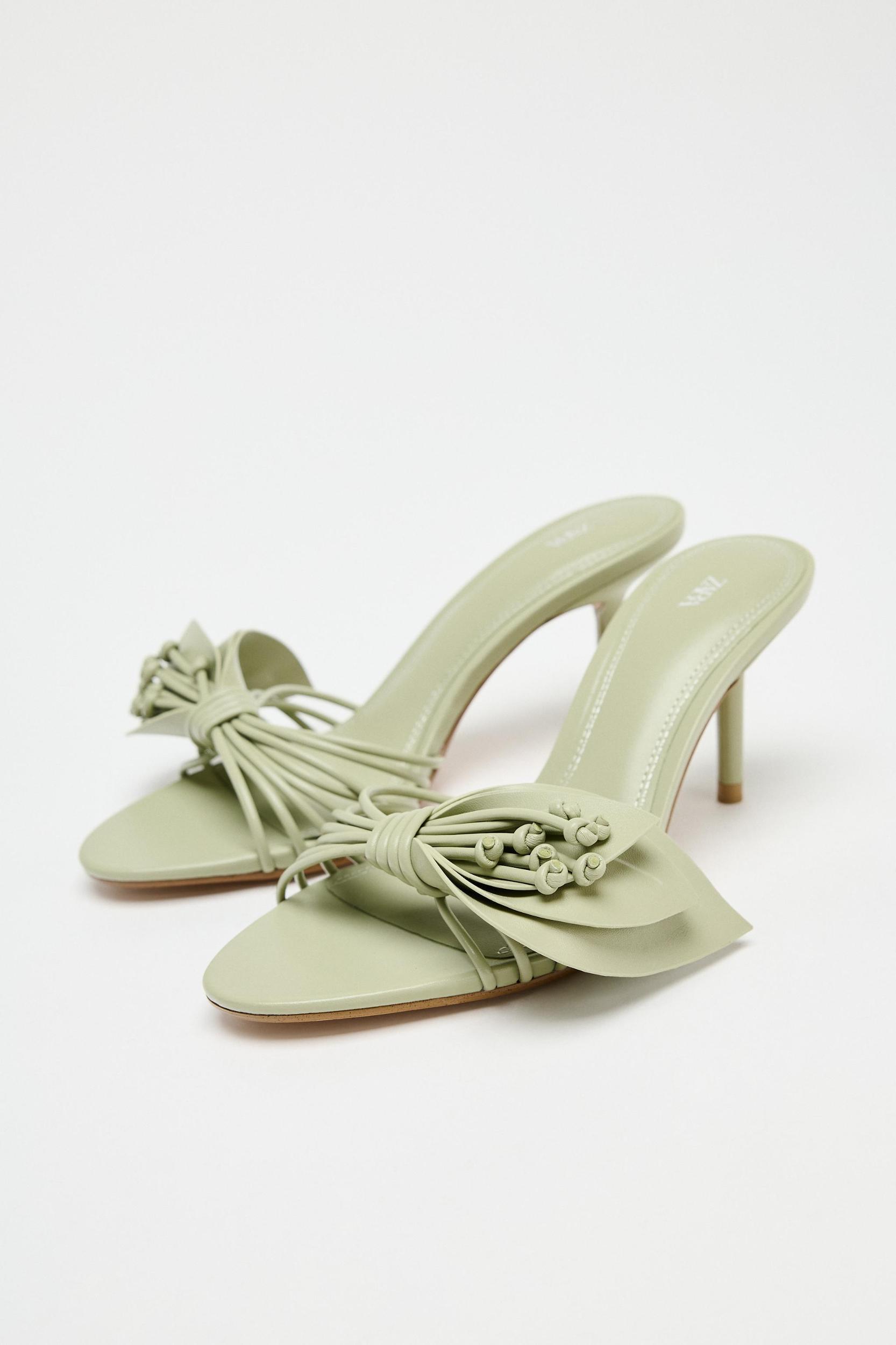 FLOWER SANDALS Product Image
