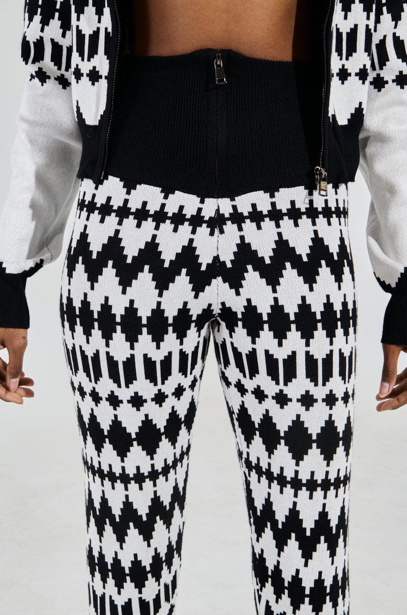 APRES SKI BADDIE KNIT ZIP UP PANT Product Image