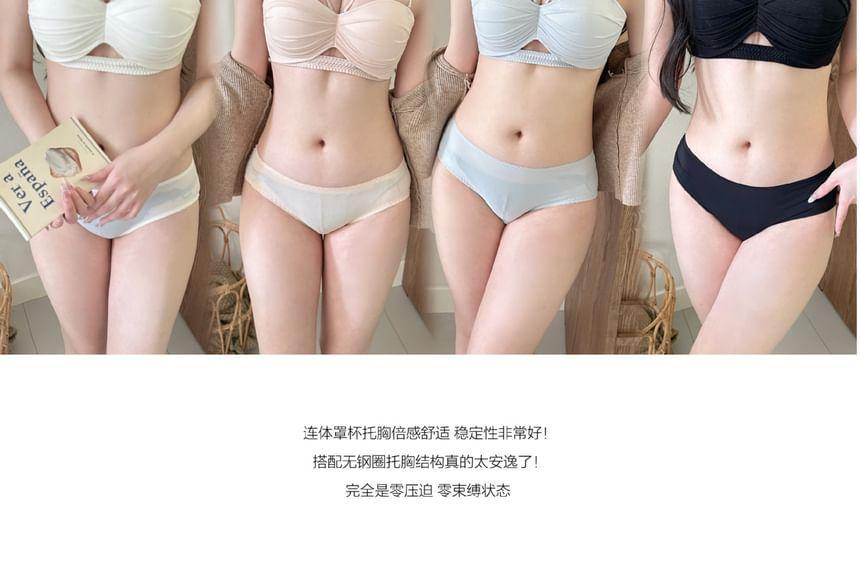 Plain Ruched Cutout Wireless Bra Product Image