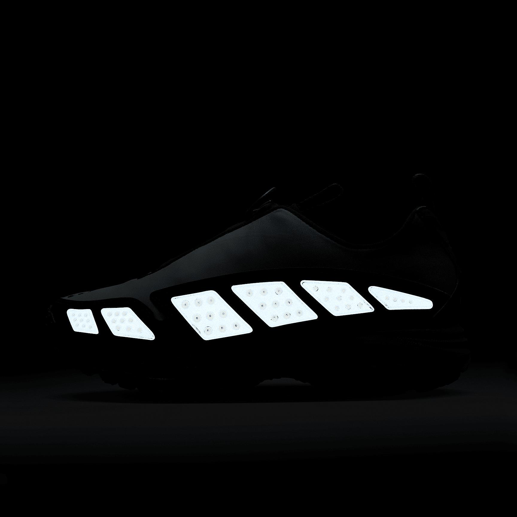 Nike Women's Air Max SNDR Shoes Product Image