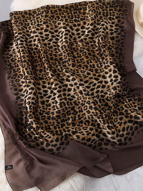 Stylish Leopard Gradient Silk Scarf Product Image