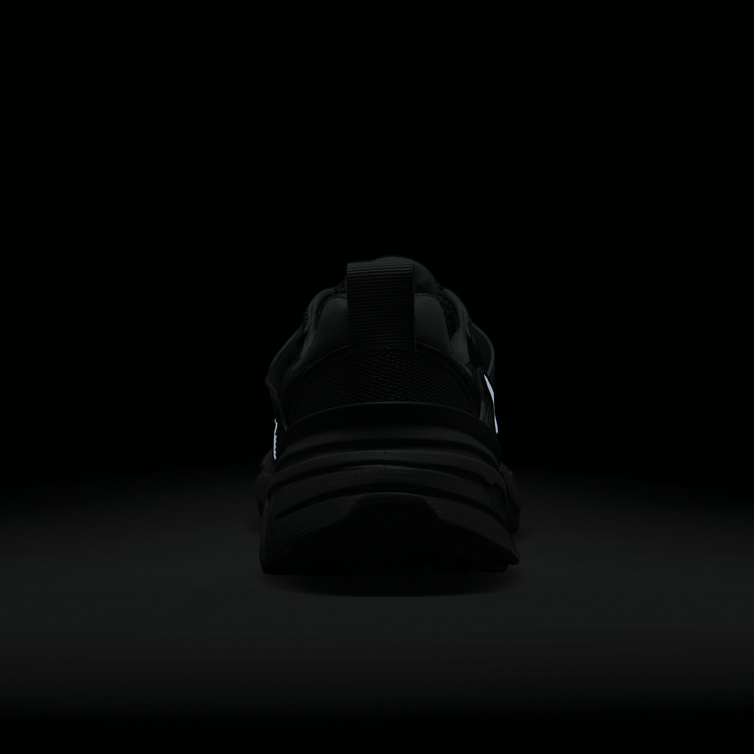 Nike Women's V2K Run Shoes Product Image