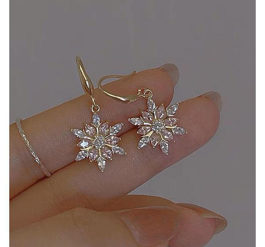 Rhinestone Flake Drop Earring Product Image