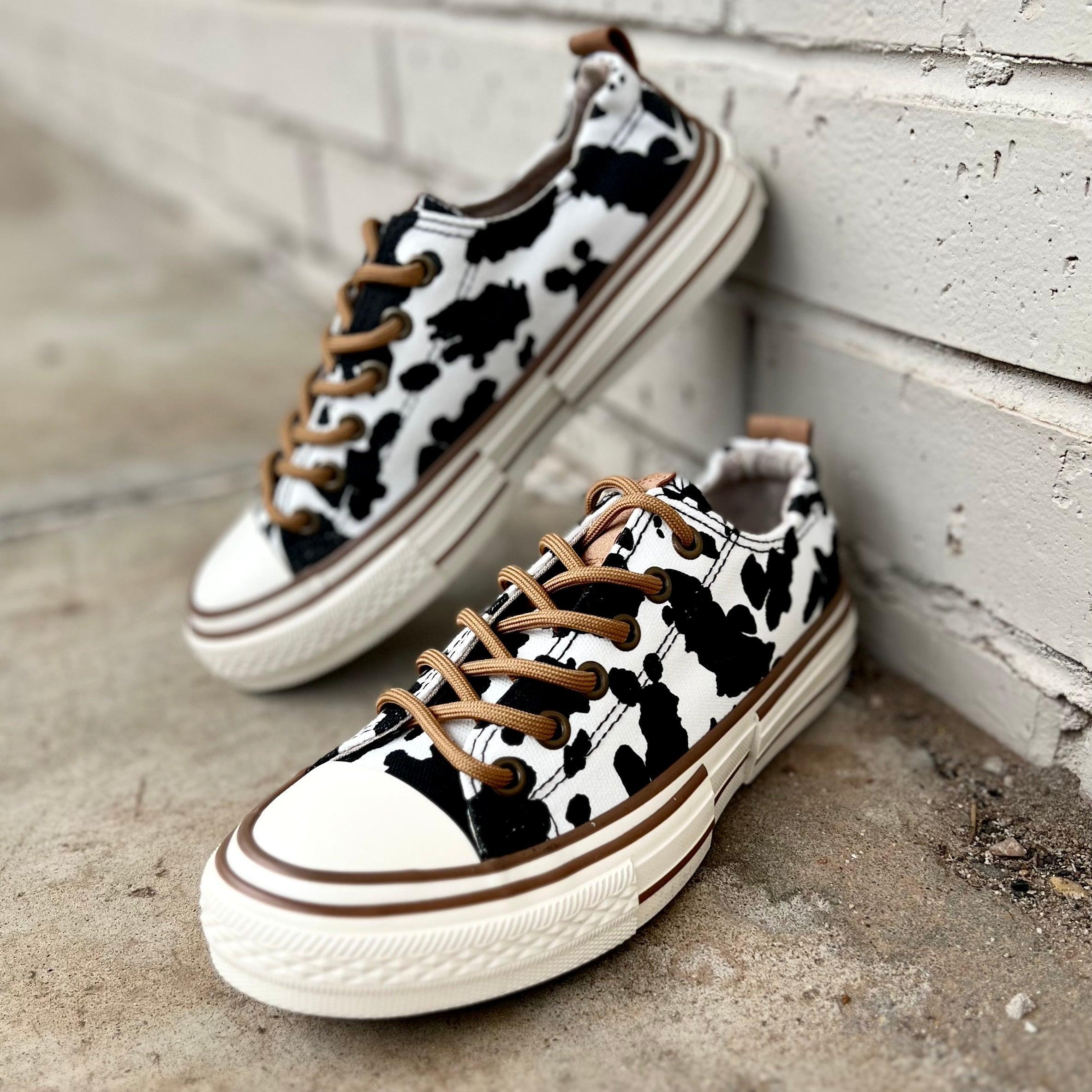 Mooing Driana B&W Sneakers Product Image