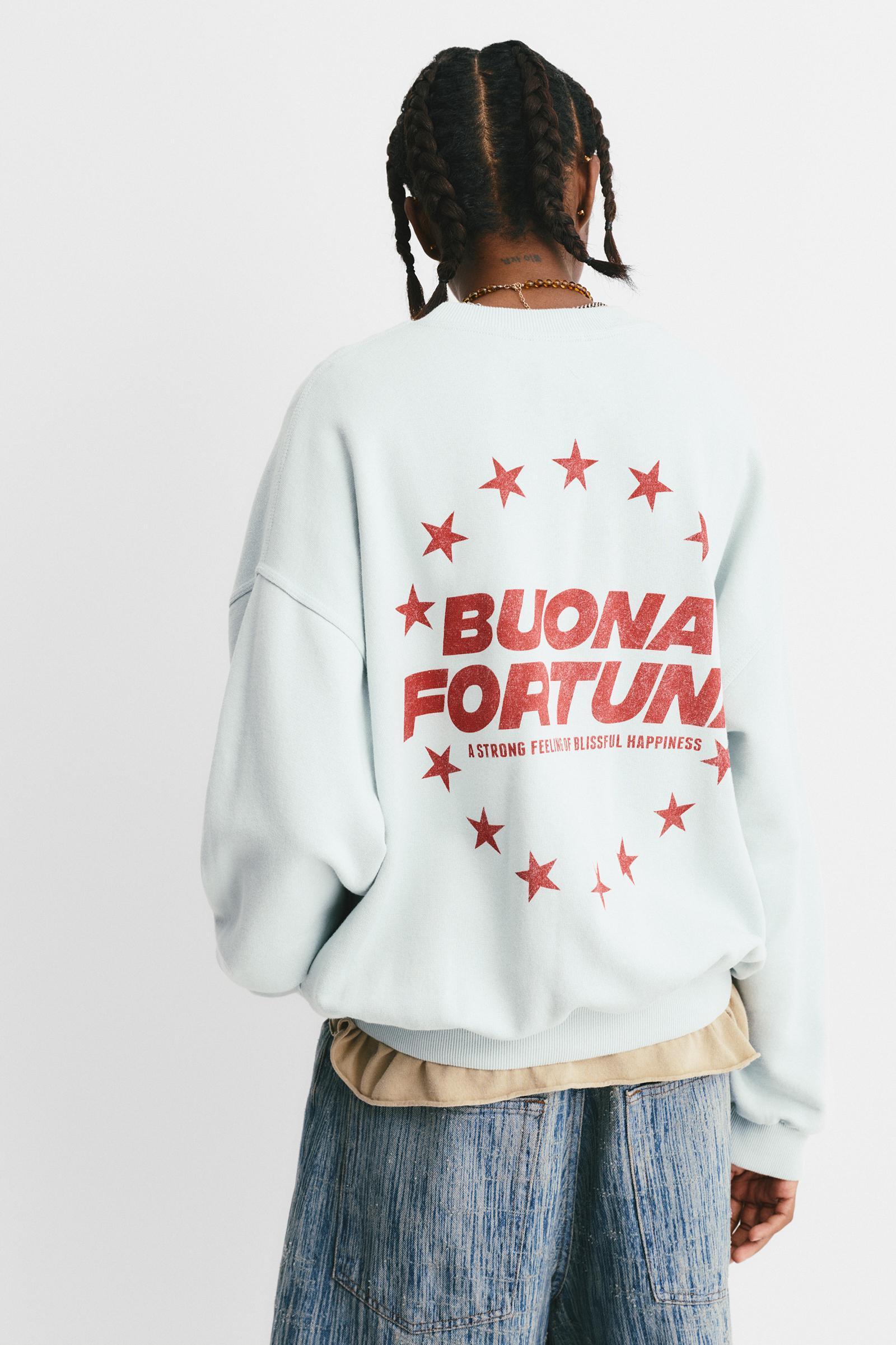 Star sweatshirt Product Image