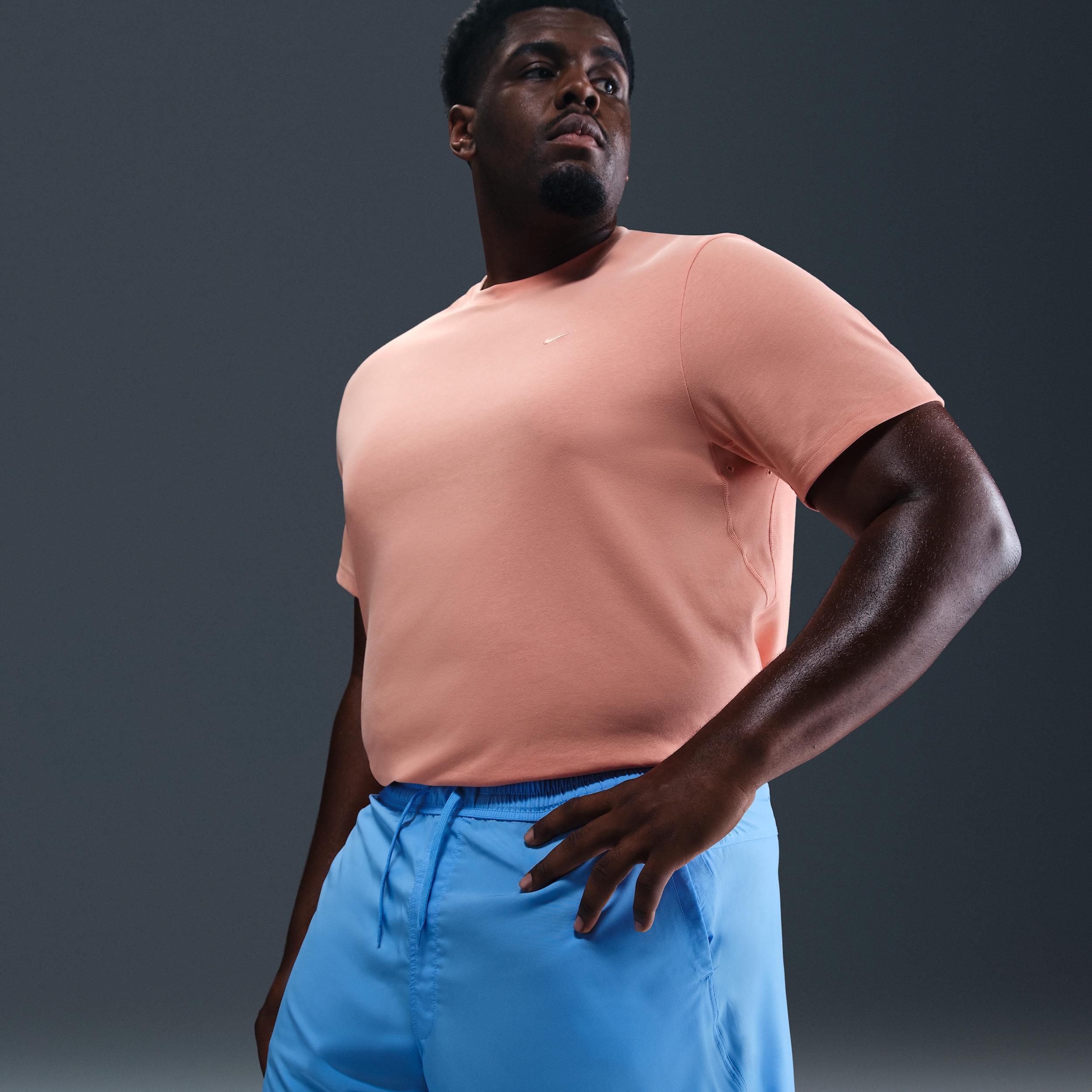 Nike Men's Form Dri-FIT 7" Unlined Versatile Shorts Product Image